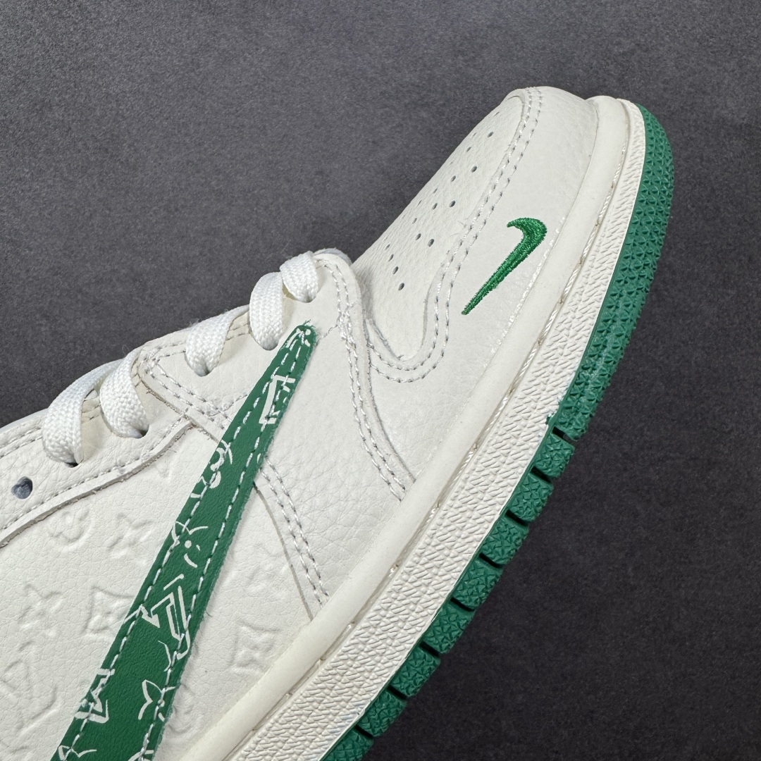 图片[5]-【定制版】Travis Scott x Nike Air Jordan 1 Low x Louis Vuitton Air Jordan 1 Low 反转白绿满印倒钩 纯原版本 全鞋采用原装头层皮，用料扎实 精雕细琢 鞋型极致还原 飞翼3D打印改良 深度立体 四线中底拉帮皮料选材 钢印 背胶一应俱全 全新批次 原装原模大底全鞋原厂定制皮料，手感细腻正确折边工艺 完美细节诠释 货号：XS2025 064 尺码：36 36.5 37.5 38 38.5 39 40 40.5 41 42 42.5 43 44 44.5 45-选品中心