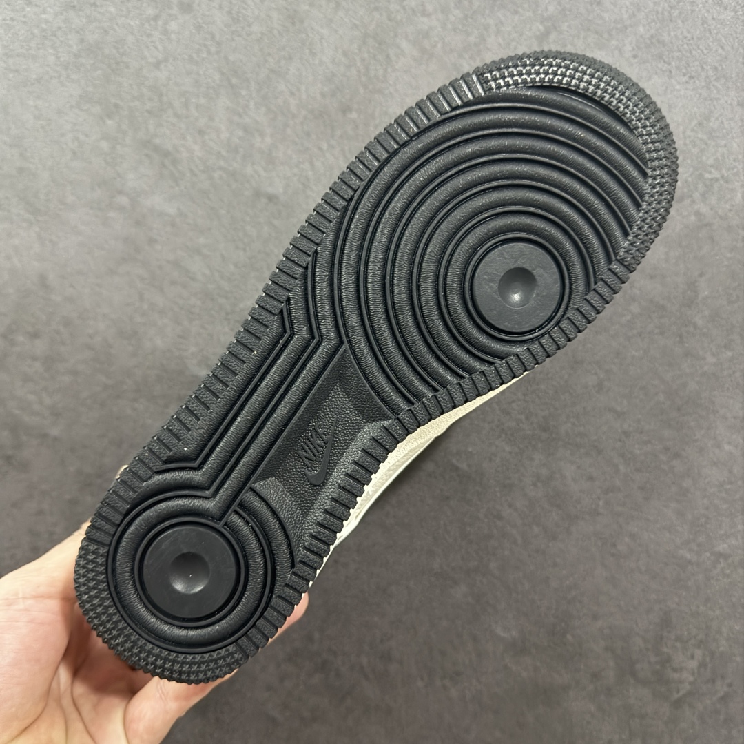 图片[9]-【定制版】Nike Air Force 1\’07 Low 米黑鬼脸 空军一号低帮休闲板鞋 DF0188-072  #原楦头原纸板 原装鞋盒 原厂鞋底 超高清洁度 细节完美  尺码：36 36.5 37.5 38 38.5 39 40 40.5 41 42 42.5 43 44 44.5 45-选品中心