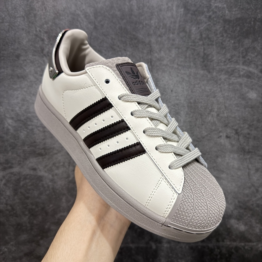 图片[3]-【公司级】AD Originals Superstar 经典贝壳头休闲板鞋 纯白 B27136 纯原鞋楦 立体LOGO 国内最高工艺 原装超软一体蓝底 头层抗裂牛皮 原厂数据密度鞋带 鞋舌3D高频版 货号：JQ6250 尺码：35 36 36.5 37 38 38.5 39 40 40.5 41 42 42.5 43 44 44.5 45-选品中心