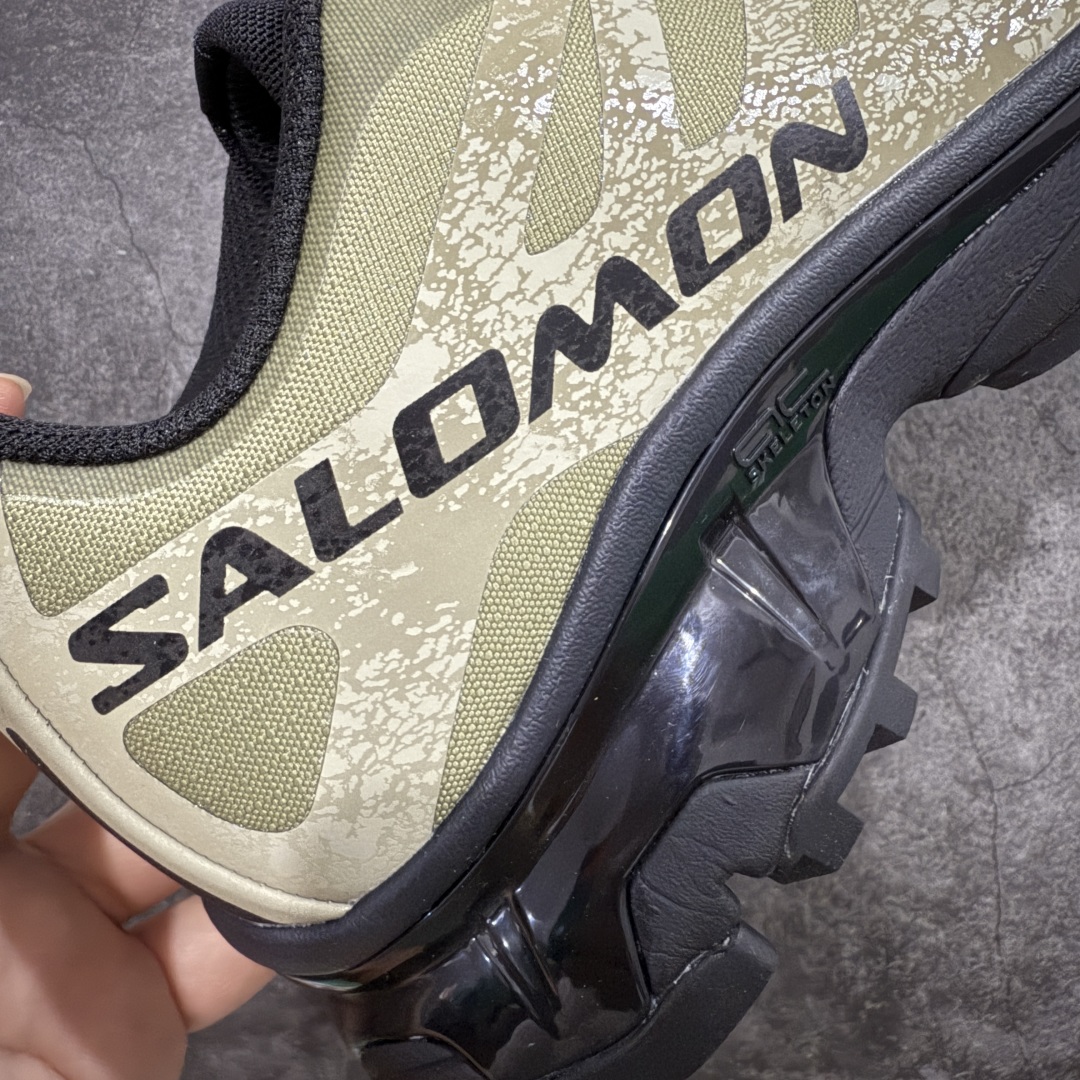 图片[3]-【巅峰版】Salomon 萨洛蒙 XT-4 OG 复古机能跑鞋 黑绿 经典户外产品 将初代XT 系列越野鞋面与重装徒步QUSET 4D中底融合呈现全新产品 鞋面拥有“SENSIFIT QUICKLACE ”双重组合 搭载 代表性的 4D ADVENCED CHASSIS 鞋底底盘 具备稳定 抓地 防护的综合特性 尺码：36 36.5 37.5 38 38.5 39 40 40.5 41 42 42.5 43 44 44.5 45-选品中心