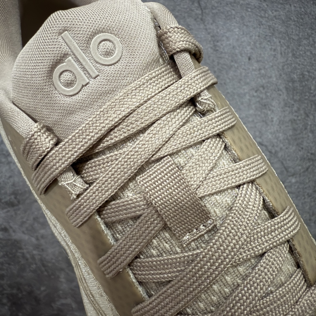 图片[5]-【LW版本】Alo Runner 明星同款 四季常青款增高低帮休闲生活鞋 卡其色  #1：1复刻 细节一步到位 采用增高4CM防滑耐磨鞋底 随意搭配的都好看的鞋子  尺码：36 37 38 39 40 41 42 43 44 45-选品中心