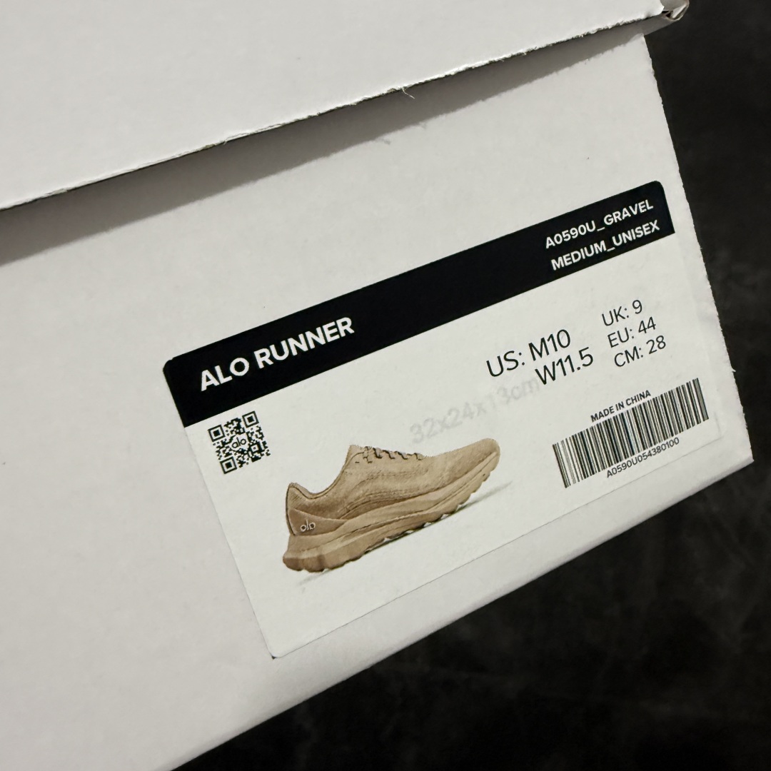 图片[9]-【LW版本】Alo Runner 明星同款 四季常青款增高低帮休闲生活鞋 卡其色  #1：1复刻 细节一步到位 采用增高4CM防滑耐磨鞋底 随意搭配的都好看的鞋子  尺码：36 37 38 39 40 41 42 43 44 45-选品中心