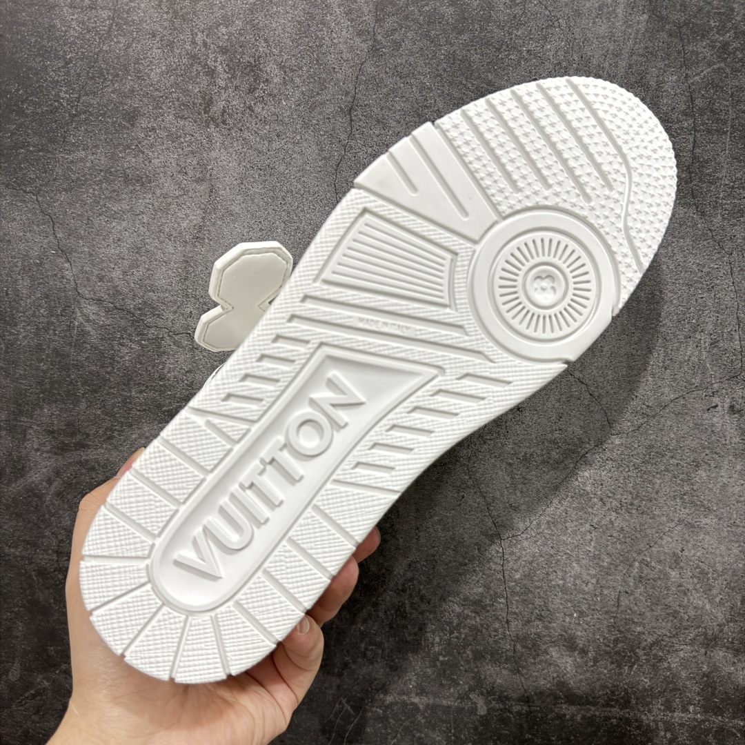 520 广东纯原版本 LV Trainer 运动鞋致意 Pharrell Williams-Chinese UA Cheap High Quatity Brand Clothes Bags handbags Sneakers wholesale wholesaler seller from China Factory suppliers Fashion Clothing Shoes best Quality Beautiful Price 520 广东纯原版本 LV Trainer 运动鞋致意 Pharrell Williams