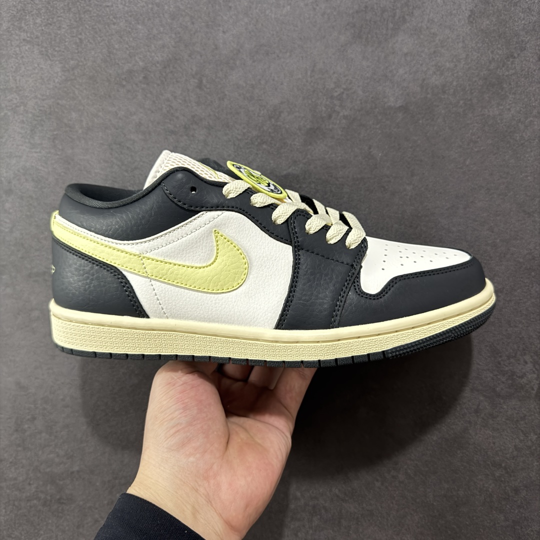 【K版】Air Jordan AJ1 Low 低帮 黑白黄 HQ3009-003 全新流水线出品 市场第二梯队最强版 全部原鞋开发 原楦原纸板开发 全鞋电脑针车 原厂内置全掌气垫 原盒内在原标 唯一Zp原版鞋带绑法 免检产品 全新2022版型 全头层皮料 完美零毛边处理 原厂配置全掌气垫 价格定位良心 新配色陆续出货 尺码:36 36.5 37.5 38 38.5 39 40 40.5 41 42 42.5 43 44 44.5 45 46-选品中心