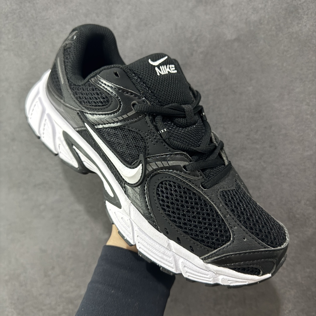 图片[3]-【公司级】NK V5 RNR 舒适百搭跑步鞋 融合了复古与现代设计元素，轻量化设计，鞋面采用透气网眼材料，搭配轻质泡沫中底，缓震舒适，适合日常通勤或轻量级徒步，可以满足日常穿搭的同时，还兼容户外徒步功能 货号：HJ5228-008 尺码：36-45 编码：LDSB210220-选品中心