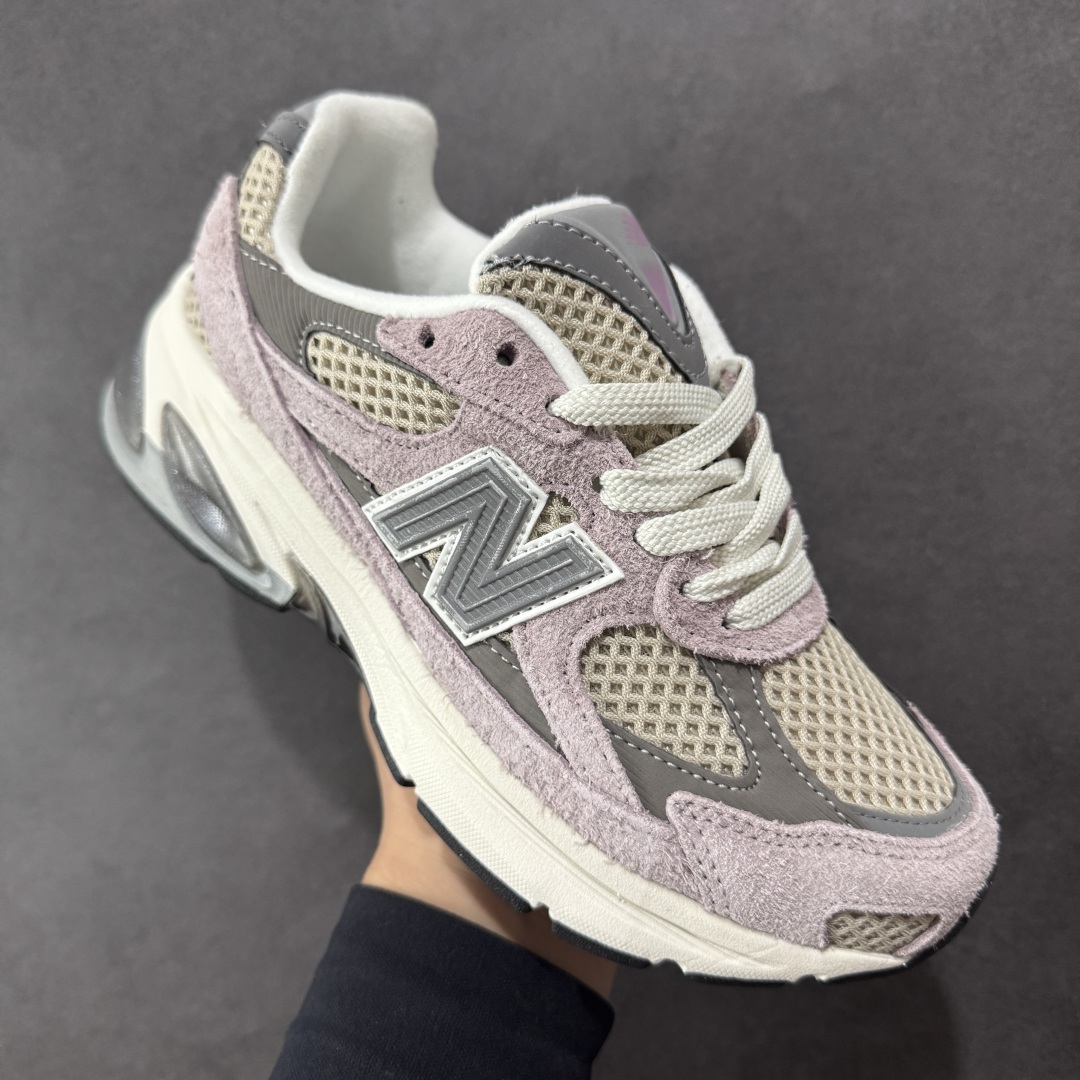 图片[3]-【公司级】New Balance 2010系列 新百伦 复古老爹风网布跑步休闲运动鞋 新百伦经典配色 沿袭了面世之初的经典科技 以ENCAP中底配以升级版 N-ERGY缓震物料 鞋面则采用特色的柔软麂皮搭以NewBalance经典的尼龙网布 低调中还原跑鞋本真 更年轻化的设计理念与材质 让新世代青年得以用全新视角体验经典鞋款的传奇魅力 货号：U2010NB1 尺码：36 37 37.5 38 38.5 39.5 40 40.5 41.5 42 42.5 43 44 45 编码：FSB240250-选品中心