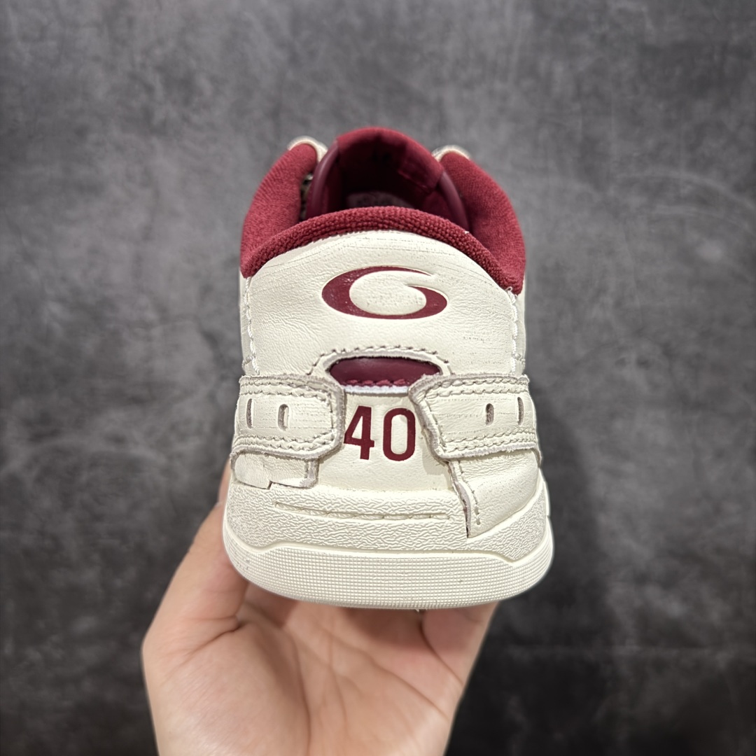 图片[4]-【XA纯原版】Balenciaga Hamptons Worn-Out 巴黎世家十八18代 涤纶（聚酯纤维）牛皮革 圆头系带 低帮 生活休闲鞋板鞋 全套原纸板楦头开发 最原汁原味的灵魂版型 全鞋荧光划线卡点 胶水把控整洁度追求极致完美 每一双都是工艺品 多重QC质检 超越公司货的品控标准 实实在在的免检产品 原盒原配 正确字体电绣 粗细、位置、大小正确 侧边TPU 透气孔匹配意产原版 正确分离大底 TPU软底 原版一致大底LOGO 立体感十足 原厂皮料水洗做旧 采购原厂网纱 偏大一码 尺码：35 36 37 38 39 40 41 42 43 44 45 46-选品中心