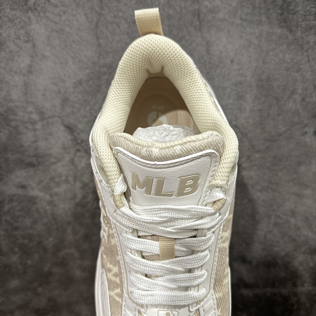 图片[8]-【纯原版】MLB Winner Chunky 25新款 NY百搭舒适休闲潮流运动厚底增高 防滑耐磨 低帮 老爹鞋白粉色 潮流厚底时尚街头赛博老爹鞋 MLB官方同步出货 虞书欣等众多潮流明星同款 高弹双层MD大底 原楦原档案数据开发版型（完美鞋头弧度/后套收口效果🆚市面文案版本‼️） 原厂立体填充鞋舌海绵 中底注胶孔原数据开发模具大底原厂转印标市面上唯一纯原版本 原材料打造 内增高6cm 原厂1：1模具开发 原厂进口纳米材质 原厂 全套手提袋 原盒雷射防伪标包装 天猫订单品质 官网尺码：35 36 36.5 37.5 38 38.5 39 40-选品中心