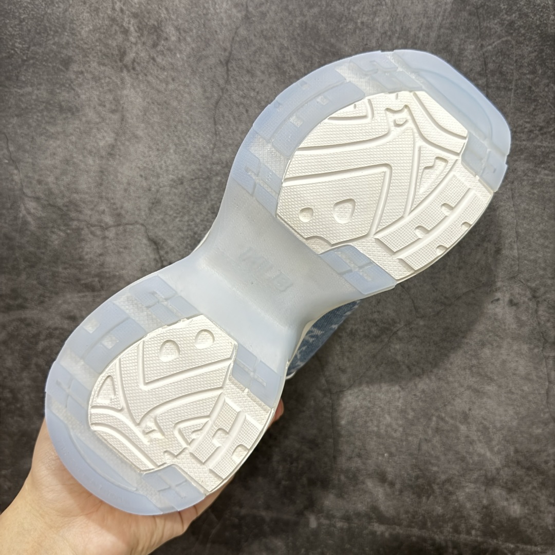 图片[9]-【纯原版】MLB Winner Chunky 25新款 NY百搭舒适休闲潮流运动厚底增高 防滑耐磨 低帮 老爹鞋白粉色 潮流厚底时尚街头赛博老爹鞋 MLB官方同步出货 虞书欣等众多潮流明星同款 高弹双层MD大底 原楦原档案数据开发版型（完美鞋头弧度/后套收口效果🆚市面文案版本‼️） 原厂立体填充鞋舌海绵 中底注胶孔原数据开发模具大底原厂转印标市面上唯一纯原版本 原材料打造 内增高6cm 原厂1：1模具开发 原厂进口纳米材质 原厂 全套手提袋 原盒雷射防伪标包装 天猫订单品质 官网尺码：35 36 36.5 37.5 38 38.5 39 40-选品中心