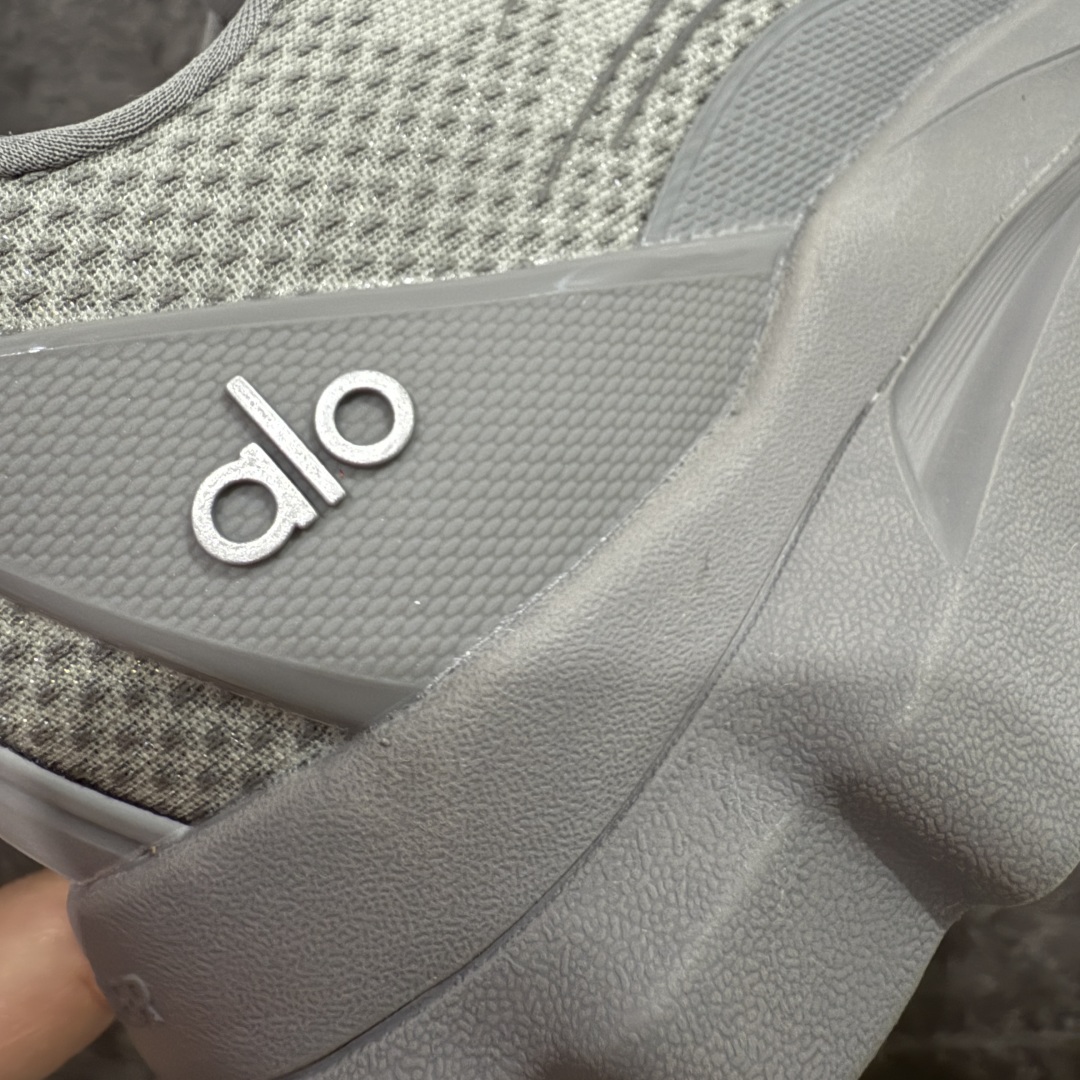 图片[3]-【LW版本】Alo Runner 明星同款 四季常青款增高低帮休闲生活鞋 灰色  1：1复刻 细节一步到位 采用增高4CM防滑耐磨鞋底 随意搭配的都好看的鞋子  尺码：36 37 38 39 40 41 42 43 44 45-选品中心
