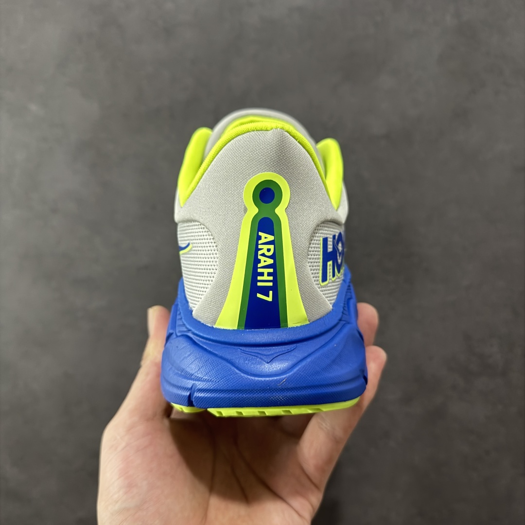 图片[4]-【公司级】HOKA ONE ONE M ARAHI 7 低帮专业越野跑步鞋 相较于前几代Mafate包裹感更好 跟Speedgoat(快速羚羊)系列比起来更加舒适 鞋底防滑性能在下坡的石板台阶和原始路面都有很好的表现 HOKA血统属性厚底设计 在快速下坡时起到缓震保护作用 减少重力给予脚踝、膝部、髋关节等处带来的冲击力 货号： 1147850/STLC 尺码： 40 40.5 41.5 42 42.5 43 44 44.5 45 编码：NMB250260-选品中心