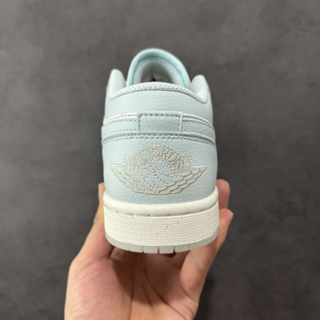 图片[4]-【K版】Air Jordan AJ1 Low 低帮 提夫尼蓝 HJ5999-400 全新流水线出品 市场第二梯队最强版 全部原鞋开发 原楦原纸板开发 全鞋电脑针车 原厂内置全掌气垫 原盒内在原标 唯一Zp原版鞋带绑法 免检产品 全新2022版型 全头层皮料 完美零毛边处理 原厂配置全掌气垫 价格定位良心 新配色陆续出货 尺码：36 36.5 37.5 38 38.5 39 40 40.5 41 42 42.5 43 44 44.5 45 46-选品中心