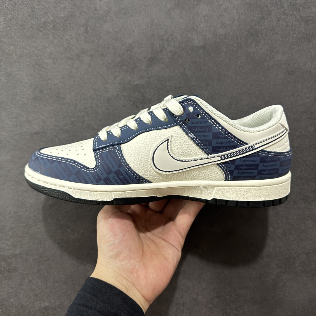 图片[2]-【定制版】Nike SB Dunk Low Supreme联名 暗刻蓝 周年高端定制 低帮休闲板鞋  #定制鞋盒 大厂纯原品质出货 超高清洁度 皮料切割干净无任何毛边 细节完美  货号：FC1688-228 尺码：36 36.5 37.5 38 38.5 39 40 40.5 41 42 42.5 43 44 44.5 45 编码：HXSB330340-选品中心