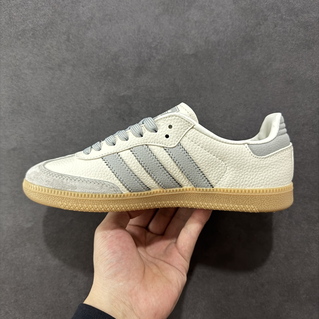 图片[2]-【定制版】adidas originals Samba OG x Stussy 灰白 桑巴舞系列复古经典轻便板鞋 此款以简约大方的造型设计 给人以随性休闲的时尚格调 穿着舒适轻便，运动灵活自如 满足日常个性穿搭 货号：XR0013 尺码：36 36.5 37 38 38.5 39 40 40.5 41 42 42.5 43 44 44.5 45-选品中心