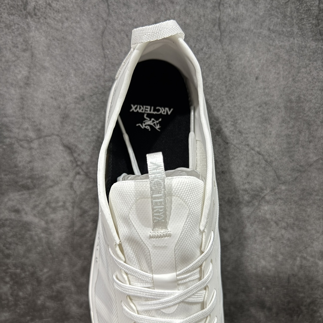 图片[8]-【莞产套盒版】ARC‘TERYX始祖鸟 KONSEAL LT 轻量 男女 登山鞋 夏季透气款 徒步 攀岩 徒步户外休闲鞋 莞产原单 代购指定版本 原数据开发 不掉标 正确高频字体 鸟爪细节完美 区别市场公版货 错误字体货 中底带钢印 礼盒装 男女码齐 带半码 上脚舒适轻便无负重感 四季百搭 始祖鸟 KONSEAL LT轻量户外鞋，这双鞋，不仅仅可以穿着逛街上班，更可以穿着徒步旅游甚至攀岩！说实话，没多少人真的会去攀岩，经我们试穿，这双鞋，日常穿也是非常舒服轻便！搭配日常的衣服完全不违和！结构中底TPU底盘，保护双脚。配置3D模具保护双脚+一体化系带系统，鞋面防撕裂网布、TPU保护膜和牛巴革合成面料，喜欢放心入！这种类型的鞋子咱们家超难得遇到一次，喜欢一定不要错过 尺码：36 36.5 37 38 38.5 39 40 40.5 41 42 42.5 43 44 44.5 45-选品中心