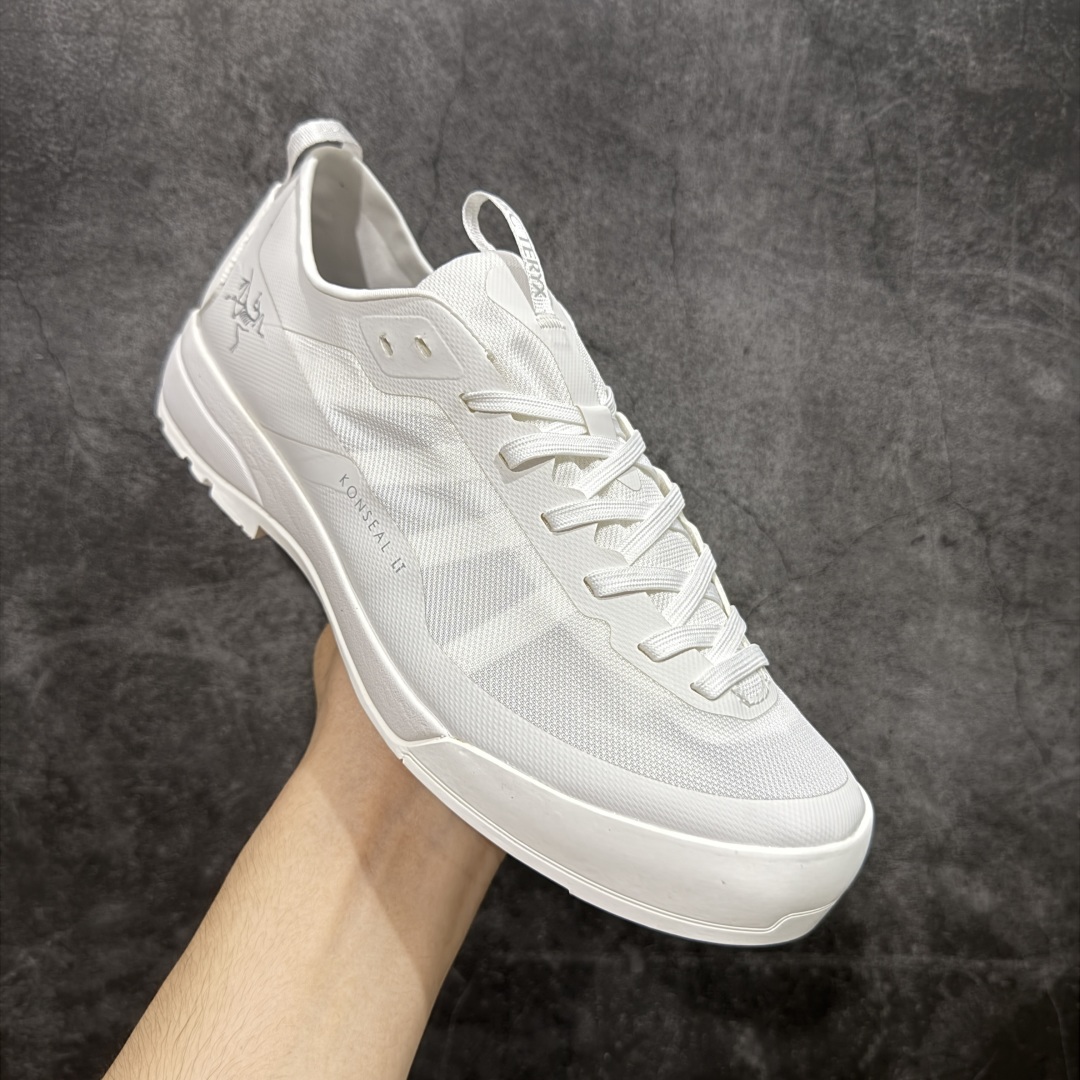 图片[3]-【莞产套盒版】ARC‘TERYX始祖鸟 KONSEAL LT 轻量 男女 登山鞋 夏季透气款 徒步 攀岩 徒步户外休闲鞋 莞产原单 代购指定版本 原数据开发 不掉标 正确高频字体 鸟爪细节完美 区别市场公版货 错误字体货 中底带钢印 礼盒装 男女码齐 带半码 上脚舒适轻便无负重感 四季百搭 始祖鸟 KONSEAL LT轻量户外鞋，这双鞋，不仅仅可以穿着逛街上班，更可以穿着徒步旅游甚至攀岩！说实话，没多少人真的会去攀岩，经我们试穿，这双鞋，日常穿也是非常舒服轻便！搭配日常的衣服完全不违和！结构中底TPU底盘，保护双脚。配置3D模具保护双脚+一体化系带系统，鞋面防撕裂网布、TPU保护膜和牛巴革合成面料，喜欢放心入！这种类型的鞋子咱们家超难得遇到一次，喜欢一定不要错过 尺码：36 36.5 37 38 38.5 39 40 40.5 41 42 42.5 43 44 44.5 45-选品中心