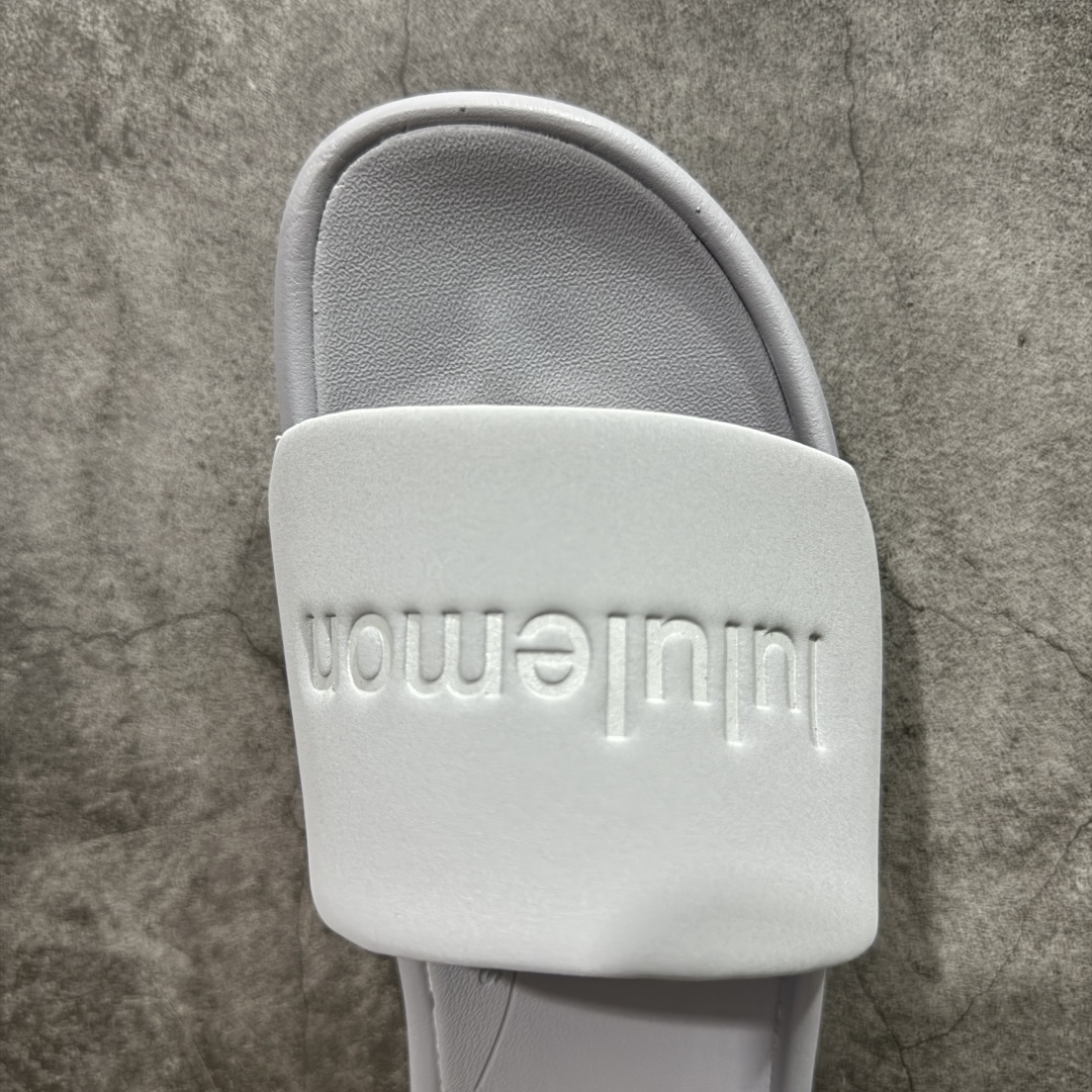 图片[5]-【pk版本】Lululemon Rsetfeel Slide 露露乐檬拖鞋 立体针织弹力鞋面轻量透气，中底采用Lululemon特别研发的加厚泡棉材料，利用专门的分层解构和泡棉技术实现了缓震和支撑性的平衡。采用TPU后跟支撑，减震设计，缓冲接地力，舒适回弹。 小红书爆款 一鞋难求👊🏻 尺码：36-45-选品中心