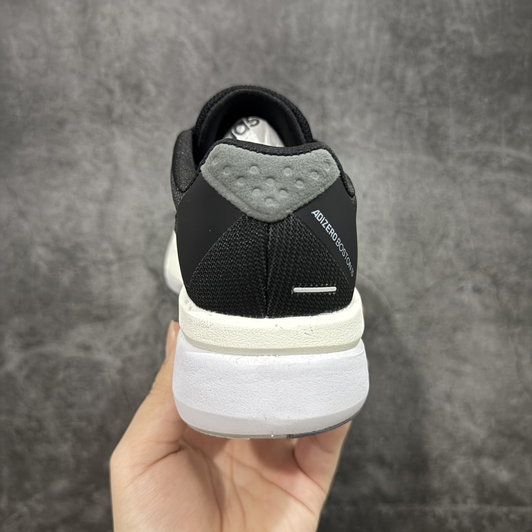 图片[4]-【HD真碳组合底】Ad Adizero Boston 13 阿迪马拉松系列超轻防滑训练跑步运动鞋 JS4938 真碳柱 组合底版本 区别市场涂漆假碳一体大底货 这双跑鞋在保留了前一代的核心科技的基础上，做了一些调整和优化，让跑鞋的脚感更加柔软、回弹和舒适。同时，它也回归了 BOSTON 系列原本的精神，提供了一双适合各种训练和速度的性能跑鞋。 尺码：36 36.5 37 38 38.5 39 40 40.5 41 42 42.5 43 44 44.5 45-选品中心