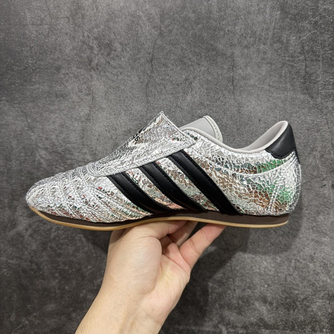 220 渠道纯原 Adidas Taekwondo 德训鞋 银黑配色 JH9664-Chinese UA Cheap High Quatity Brand Clothes Bags handbags Sneakers wholesale wholesaler seller from China Factory suppliers Fashion Clothing Shoes best Quality Beautiful Price 220 渠道纯原 Adidas Taekwondo 德训鞋 银黑配色 JH9664