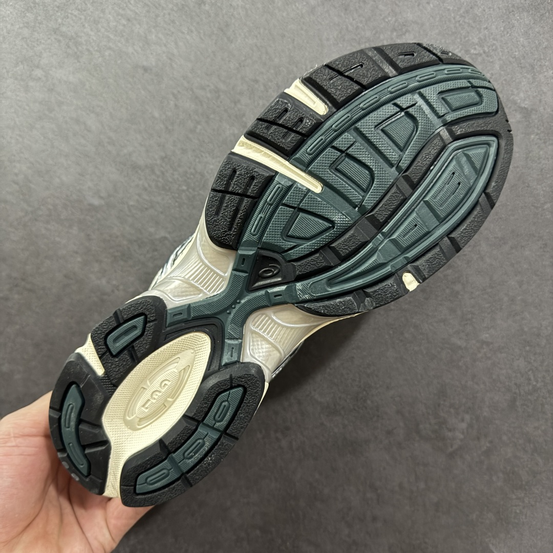 图片[9]-【K8版】ASICS 亚瑟士 GEL-1130 男女时尚透气 健步减震 运动潮流耐磨休闲鞋 选用网眼与皮革相接，复古而富有层次感。网布搭配银色金属感线条，虎爪 Logo 加入配色点缀，加深复古时尚美感Ortholite 鞋垫+搭载着 GEL 缓震胶的鞋底，同时辅以耐磨大底提供良好抓地力。复古美学入门代表作，重现2000年代后期的复古美学。 货号：1201A956-100 尺码：36-45半-选品中心