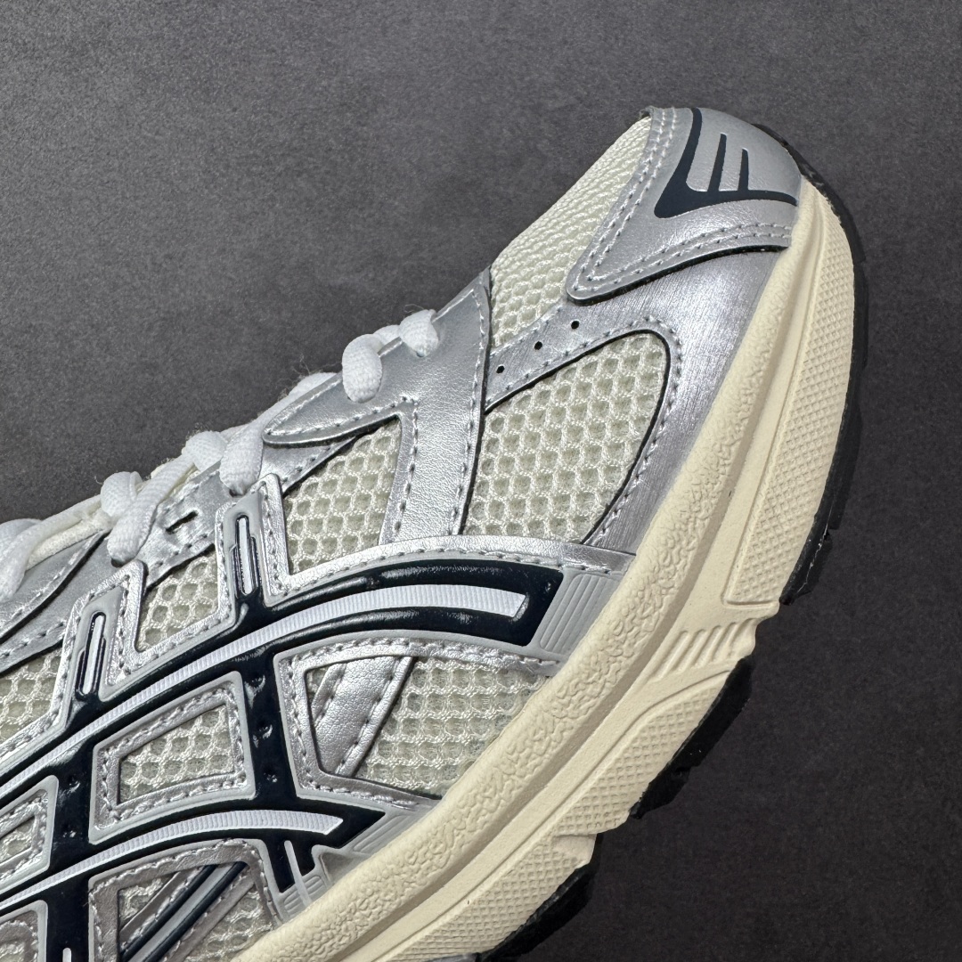 图片[5]-【K8版】ASICS 亚瑟士 GEL-1130 男女时尚透气 健步减震 运动潮流耐磨休闲鞋 选用网眼与皮革相接，复古而富有层次感。网布搭配银色金属感线条，虎爪 Logo 加入配色点缀，加深复古时尚美感Ortholite 鞋垫+搭载着 GEL 缓震胶的鞋底，同时辅以耐磨大底提供良好抓地力。复古美学入门代表作，重现2000年代后期的复古美学。 货号：1201A956-100 尺码：36-45半-选品中心