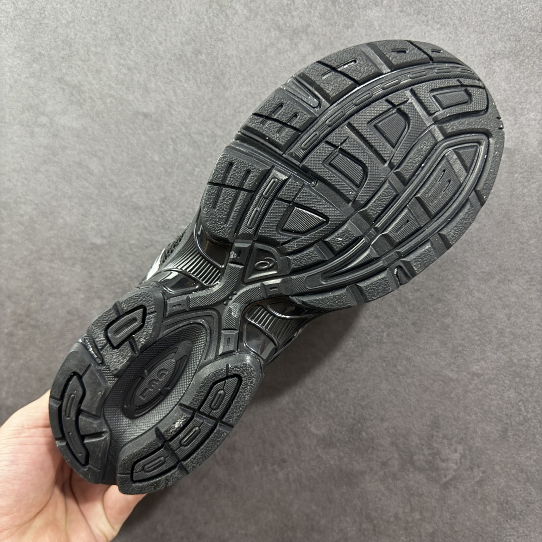 图片[9]-【K8版】ASICS 亚瑟士 GEL-1130 男女时尚透气 健步减震 运动潮流耐磨休闲鞋 选用网眼与皮革相接，复古而富有层次感。网布搭配银色金属感线条，虎爪 Logo 加入配色点缀，加深复古时尚美感Ortholite 鞋垫+搭载着 GEL 缓震胶的鞋底，同时辅以耐磨大底提供良好抓地力。复古美学入门代表作，重现2000年代后期的复古美学。 货号：1201A906-001 尺码：36-45半-选品中心