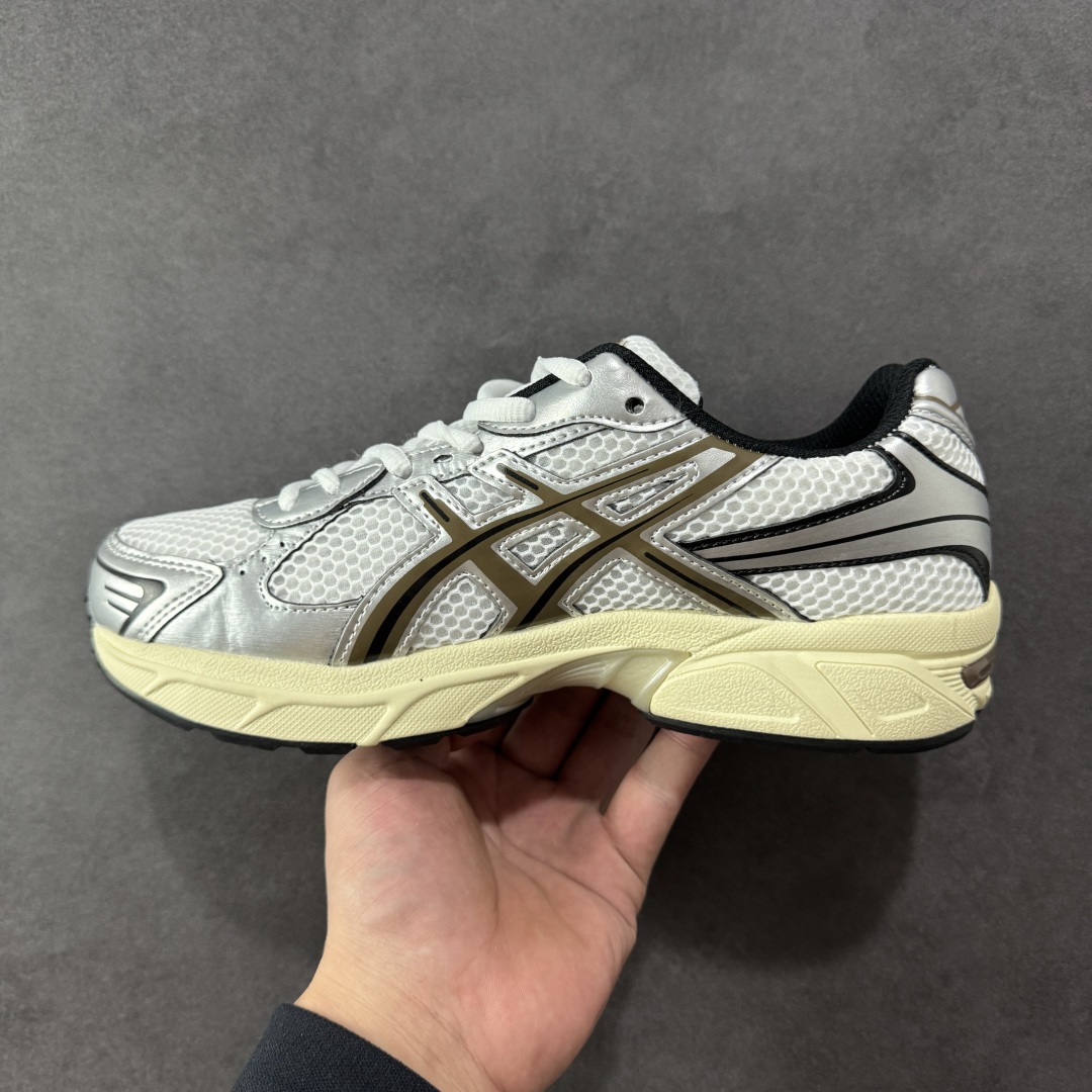 图片[2]-【K8版】ASICS 亚瑟士 GEL-1130 男女时尚透气 健步减震 运动潮流耐磨休闲鞋 选用网眼与皮革相接，复古而富有层次感。网布搭配银色金属感线条，虎爪 Logo 加入配色点缀，加深复古时尚美感Ortholite 鞋垫+搭载着 GEL 缓震胶的鞋底，同时辅以耐磨大底提供良好抓地力。复古美学入门代表作，重现2000年代后期的复古美学。 货号：1201A256-113 尺码：36-45半-选品中心