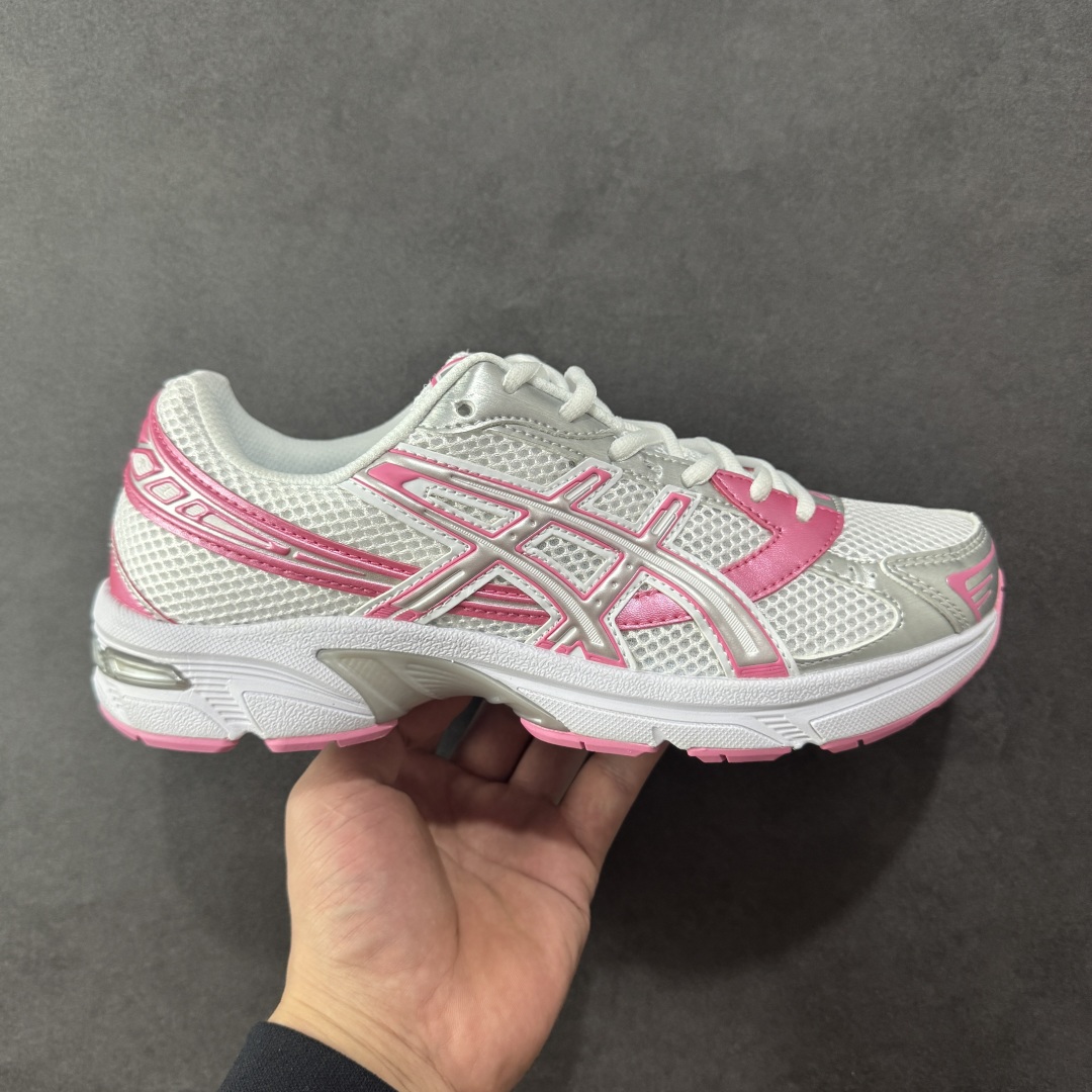 【K8版】ASICS 亚瑟士 GEL-1130 男女时尚透气 健步减震 运动潮流耐磨休闲鞋 选用网眼与皮革相接,复古而富有层次感。网布搭配银色金属感线条,虎爪 Logo 加入配色点缀,加深复古时尚美感Ortholite 鞋垫+搭载着 GEL 缓震胶的鞋底,同时辅以耐磨大底提供良好抓地力。复古美学入门代表作,重现2000年代后期的复古美学。 货号:1202A507-100 尺码:36-45半-选品中心