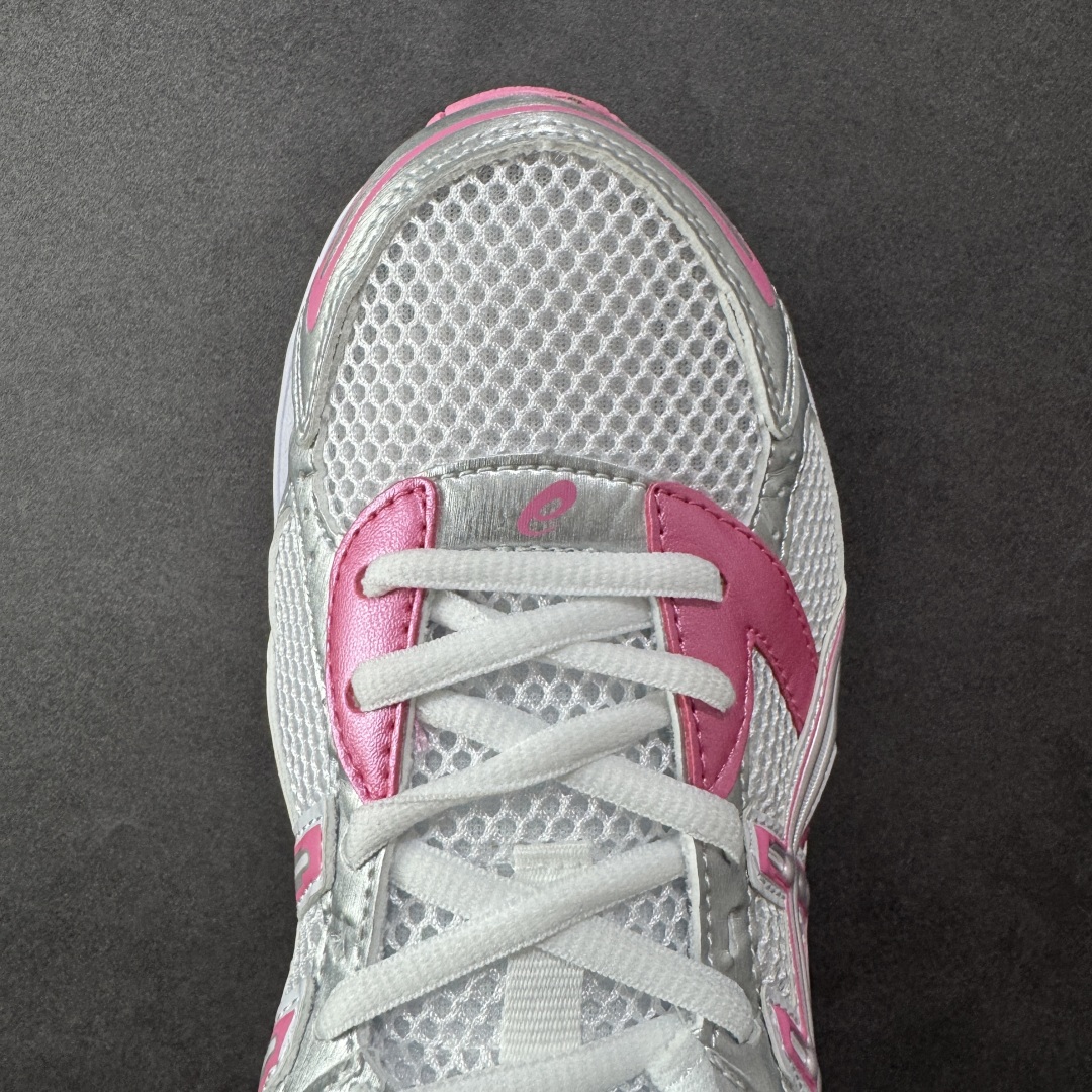 图片[8]-【K8版】ASICS 亚瑟士 GEL-1130 男女时尚透气 健步减震 运动潮流耐磨休闲鞋 选用网眼与皮革相接，复古而富有层次感。网布搭配银色金属感线条，虎爪 Logo 加入配色点缀，加深复古时尚美感Ortholite 鞋垫+搭载着 GEL 缓震胶的鞋底，同时辅以耐磨大底提供良好抓地力。复古美学入门代表作，重现2000年代后期的复古美学。 货号：1202A507-100 尺码：36-45半-选品中心