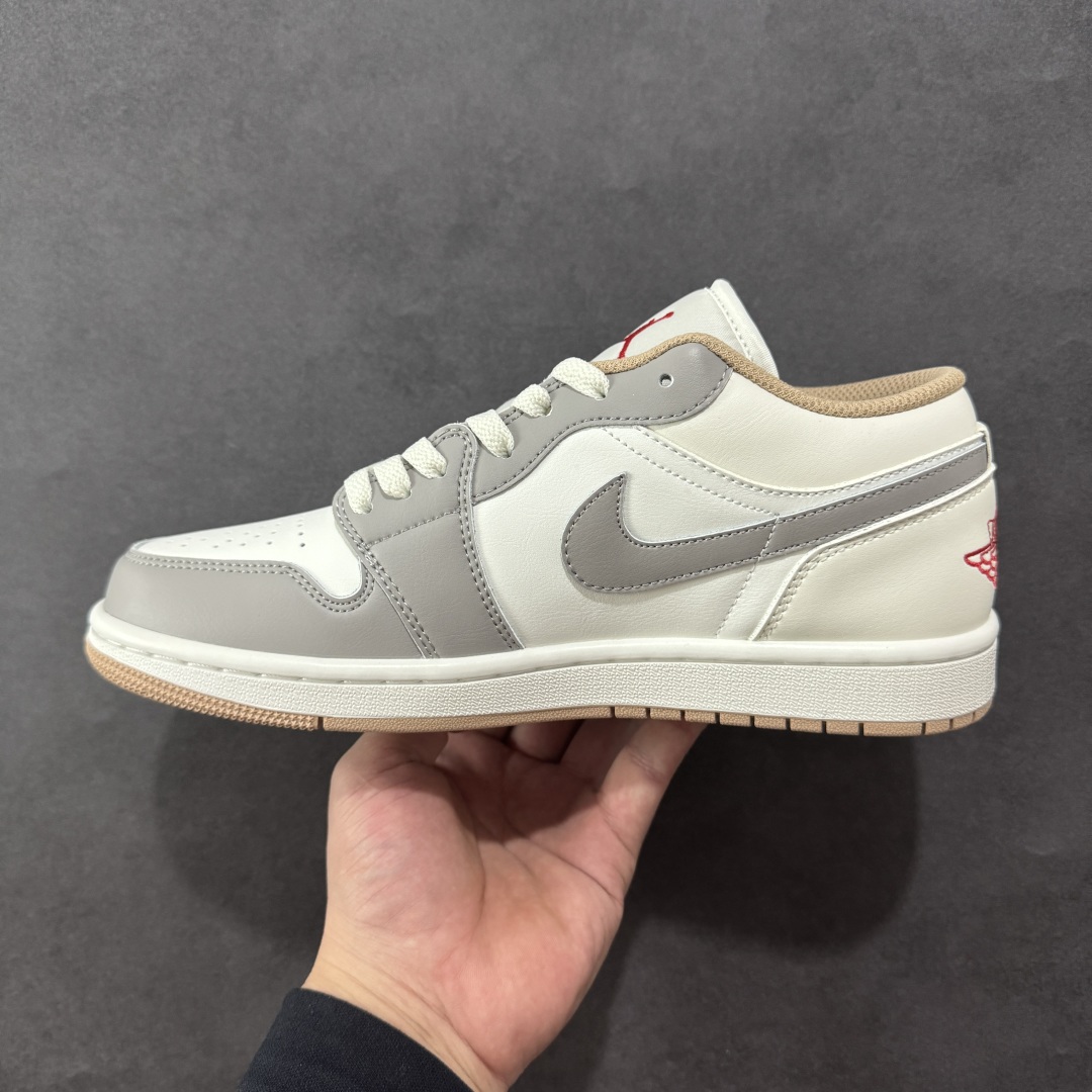 图片[2]-【K版】Air Jordan AJ1 Low 低帮 白灰 553558-169 全新流水线出品 市场第二梯队最强版 全部原鞋开发 原楦原纸板开发 全鞋电脑针车 原厂内置全掌气垫 原盒内在原标 唯一Zp原版鞋带绑法 免检产品 全新2022版型 全头层皮料 完美零毛边处理 原厂配置全掌气垫 价格定位良心 新配色陆续出货 尺码：36 36.5 37.5 38 38.5 39 40 40.5 41 42 42.5 43 44 44.5 45 46-选品中心