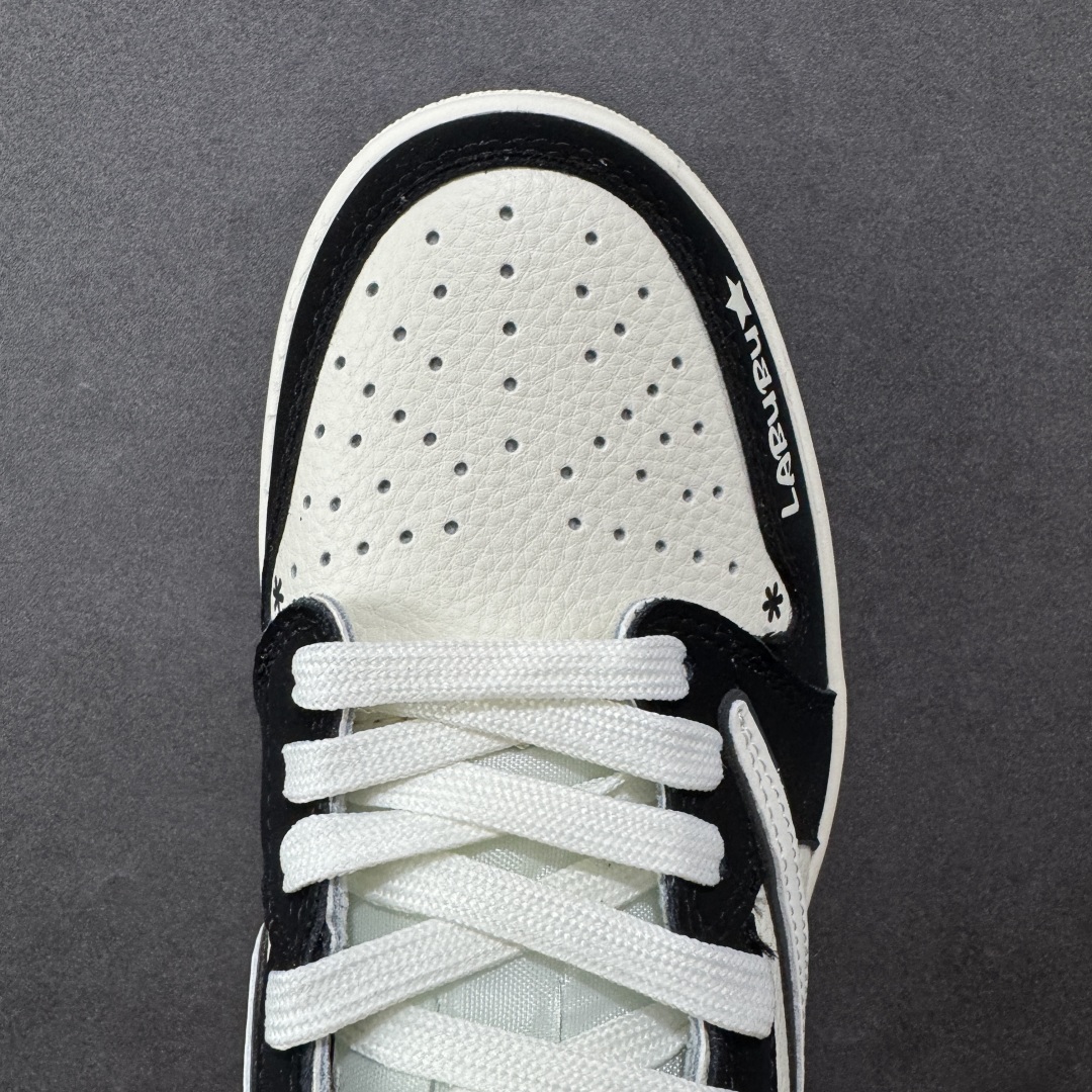 图片[8]-【定制版】Travis Scott x Nike Air Jordan 1 Low x 拉布布涂鸦 Air Jordan 1 Low 反转黑白拉布布倒钩 纯原版本 全鞋采用原装头层皮，用料扎实 精雕细琢 鞋型极致还原 飞翼3D打印改良 深度立体 四线中底拉帮皮料选材 钢印 背胶一应俱全 全新批次 原装原模大底全鞋原厂定制皮料，手感细腻正确折边工艺 完美细节诠释 货号：XB1979 017 尺码：36 36.5 37.5 38 38.5 39 40 40.5 41 42 42.5 43 44 44.5 45-选品中心