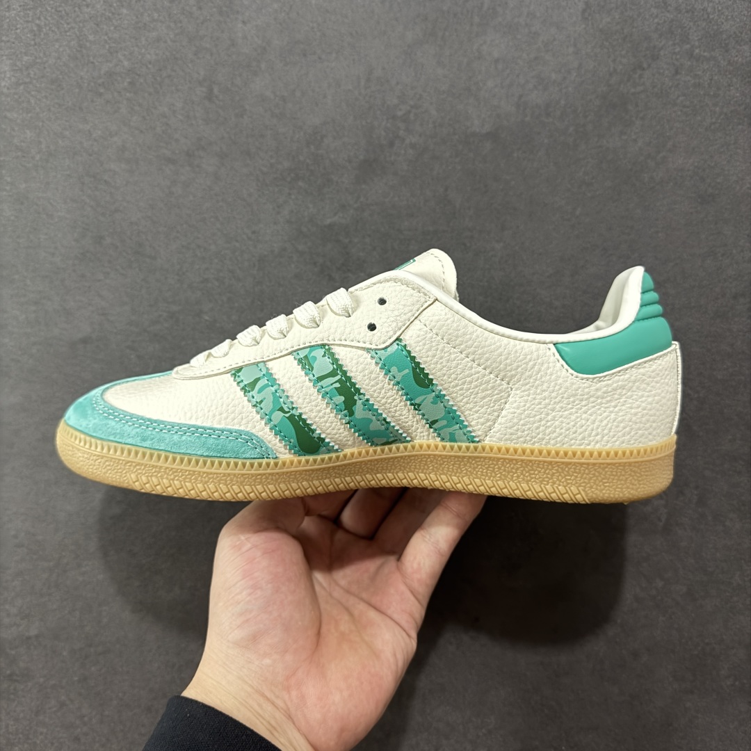 图片[2]-【定制版】adidas originals Samba OG x The North Face 绿白 桑巴舞系列复古经典轻便板鞋 此款以简约大方的造型设计 给人以随性休闲的时尚格调 穿着舒适轻便，运动灵活自如 满足日常个性穿搭 货号：XR0012 尺码：36 36.5 37 38 38.5 39 40 40.5 41 42 42.5 43 44 44.5 45-选品中心