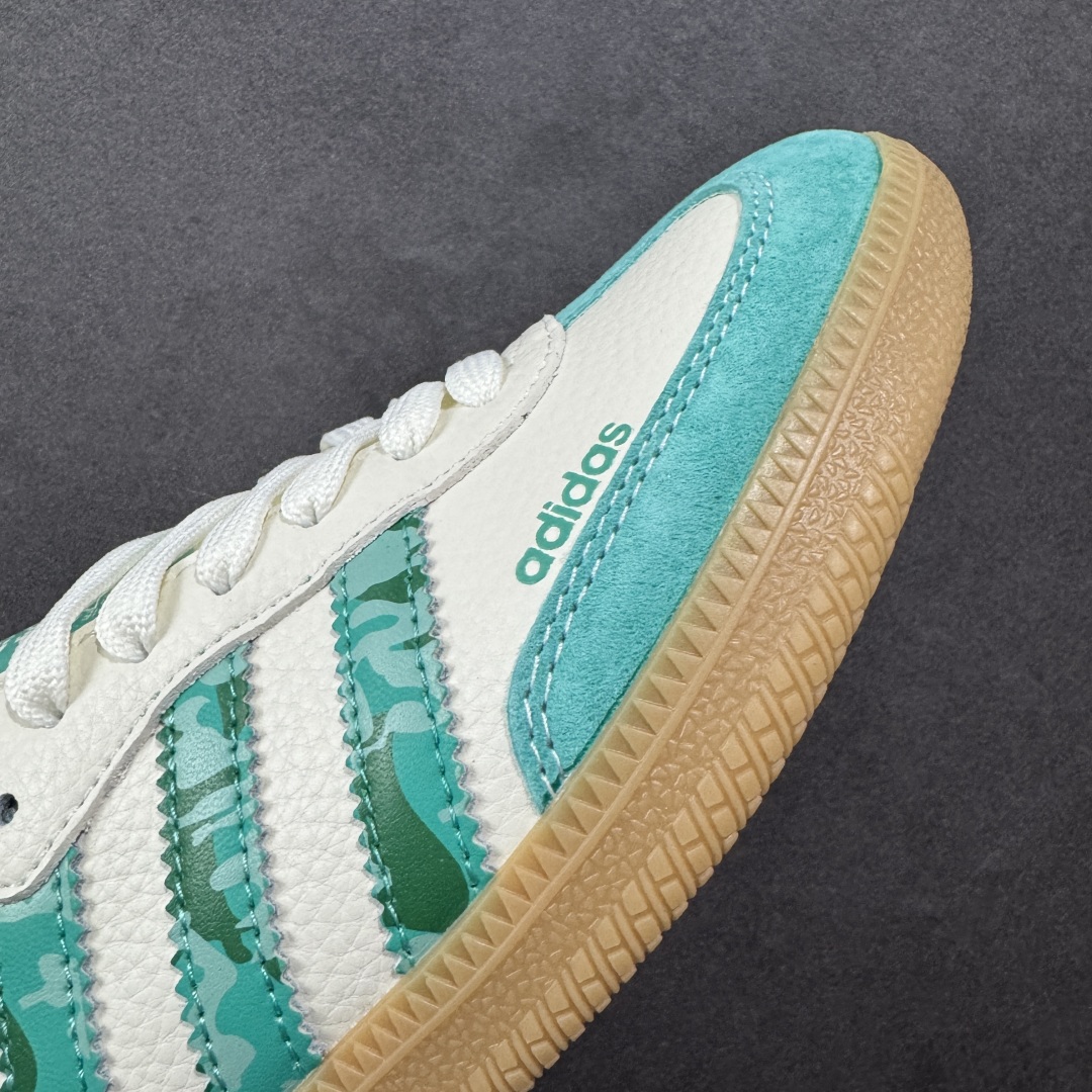 图片[5]-【定制版】adidas originals Samba OG x The North Face 绿白 桑巴舞系列复古经典轻便板鞋 此款以简约大方的造型设计 给人以随性休闲的时尚格调 穿着舒适轻便，运动灵活自如 满足日常个性穿搭 货号：XR0012 尺码：36 36.5 37 38 38.5 39 40 40.5 41 42 42.5 43 44 44.5 45-选品中心