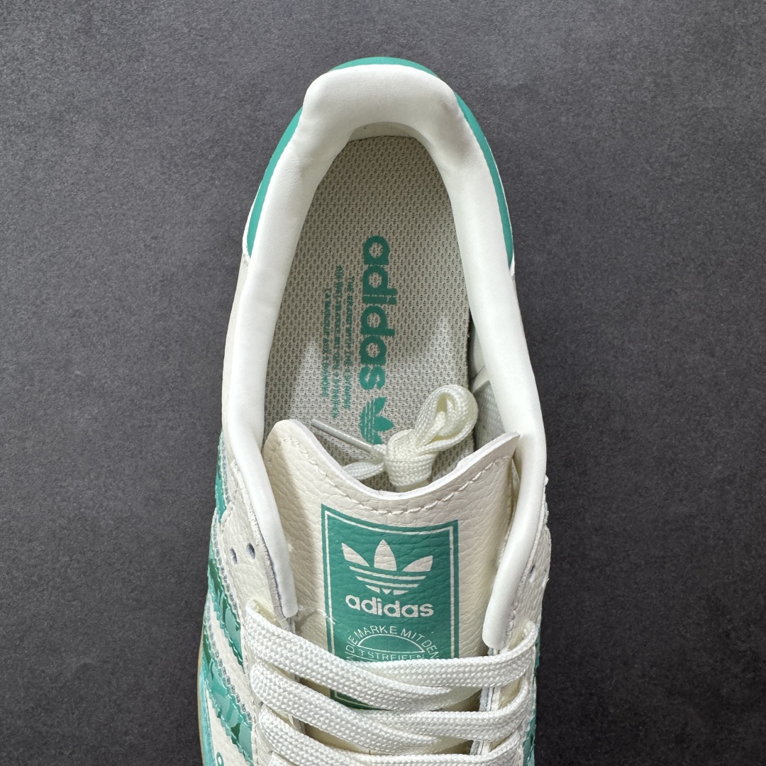 图片[7]-【定制版】adidas originals Samba OG x The North Face 绿白 桑巴舞系列复古经典轻便板鞋 此款以简约大方的造型设计 给人以随性休闲的时尚格调 穿着舒适轻便，运动灵活自如 满足日常个性穿搭 货号：XR0012 尺码：36 36.5 37 38 38.5 39 40 40.5 41 42 42.5 43 44 44.5 45-选品中心