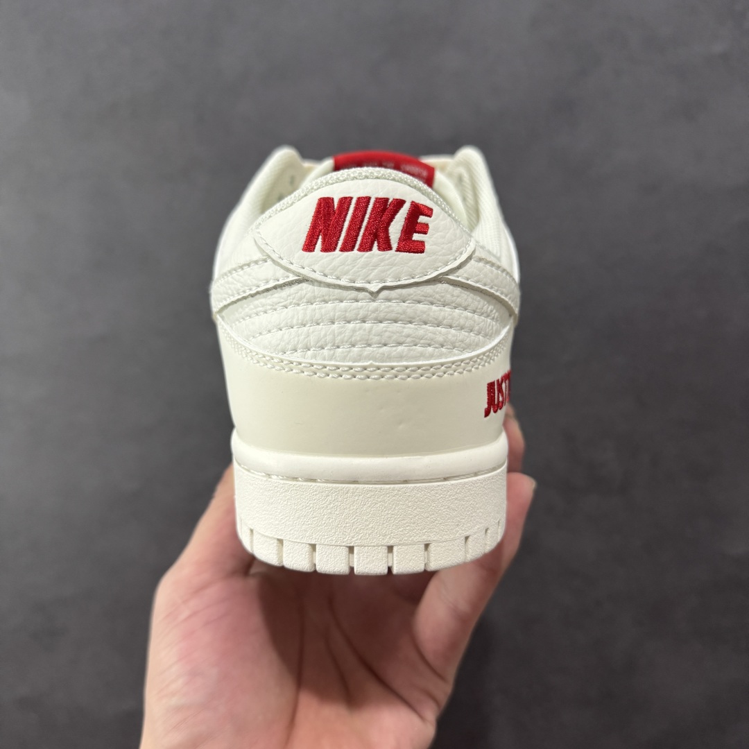 图片[4]-【定制版】Nike SB Dunk Low x Just Do It 米白红小勾 原装头层材料 独家版型蒸餾加工 帶來的是更好的视觉和脚感体验 大厂纯原品质出货 清洁度 电绣工艺 皮料切割干净无任何毛边 细节完美 货号：CS1688 113 尺码：36 36.5 37.5 38 38.5 39 40 40.5 41 42 42.5 43 44 44.5 45 编码：HXSB330340-选品中心