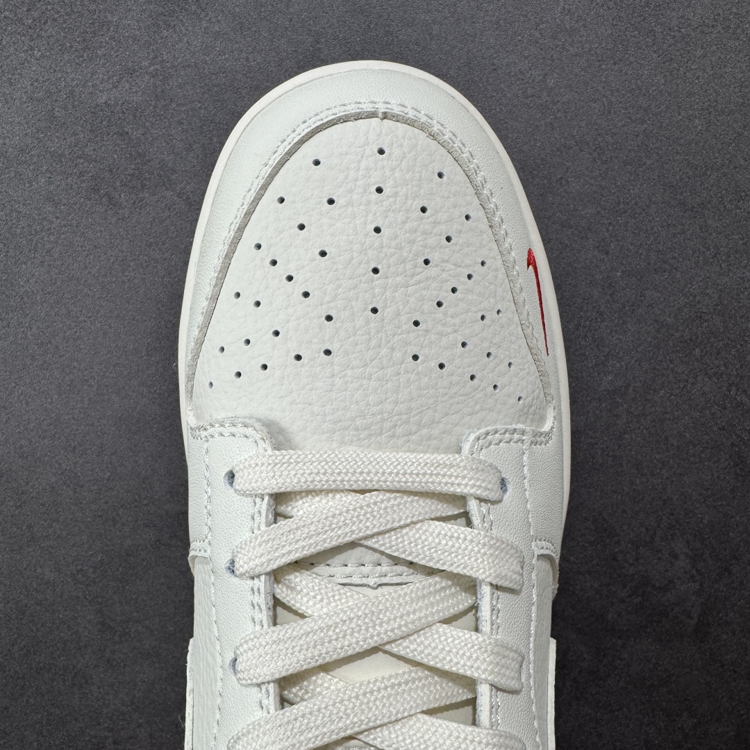 图片[8]-【定制版】Nike SB Dunk Low x Just Do It 米白红小勾 原装头层材料 独家版型蒸餾加工 帶來的是更好的视觉和脚感体验 大厂纯原品质出货 清洁度 电绣工艺 皮料切割干净无任何毛边 细节完美 货号：CS1688 113 尺码：36 36.5 37.5 38 38.5 39 40 40.5 41 42 42.5 43 44 44.5 45 编码：HXSB330340-选品中心
