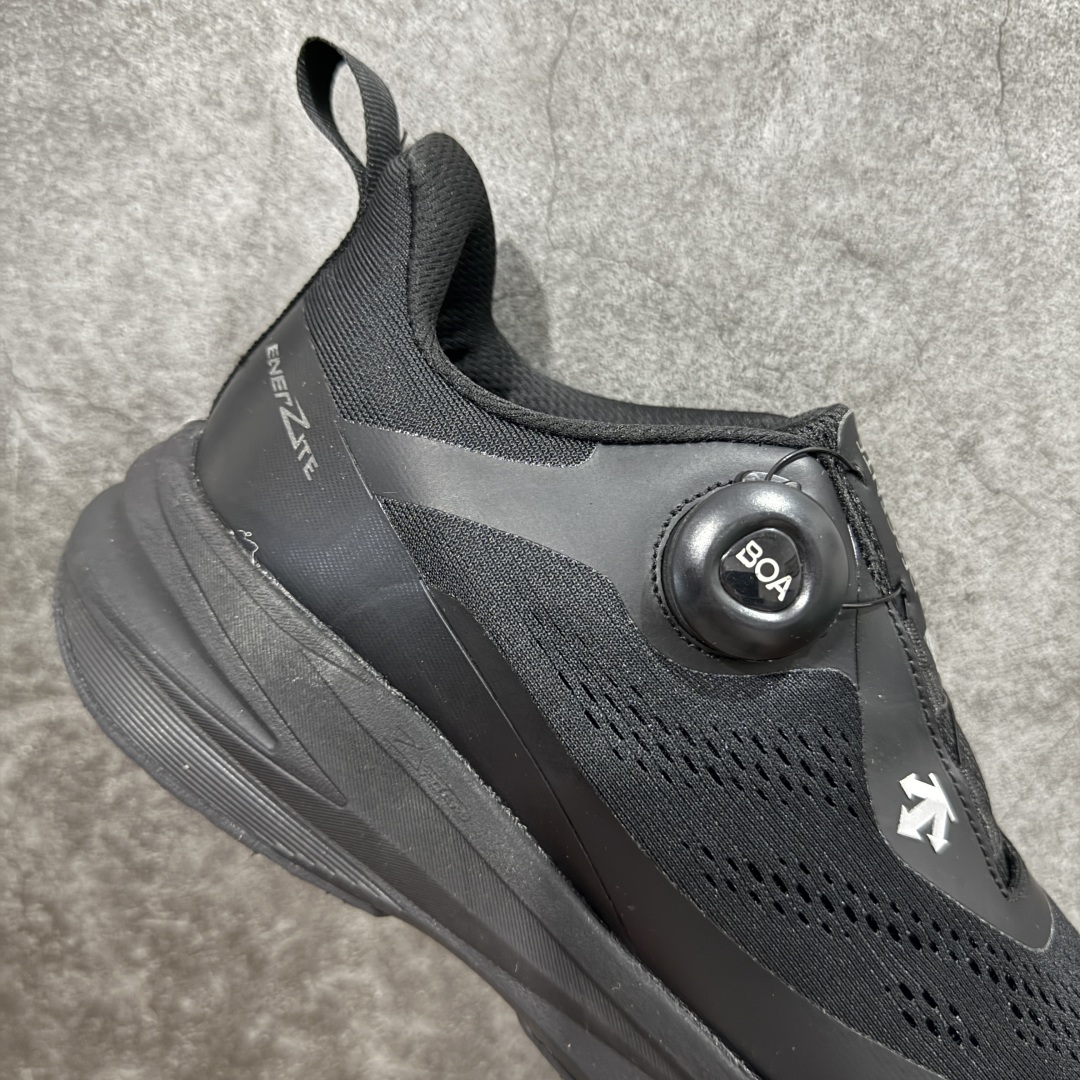 图片[7]-【公司级】DESCENTE BOA 迪桑特 运动慢跑鞋 透气针织鞋面搭配BOA螺丝系带系统，带来舒适便捷的穿着体验！较厚的鞋底设计为跑步提供更好的缓震舒适性(前掌及后跟特别加高侧墙，提升侧向稳定效果)！ 尺码： 39 40 41 42 43 44-选品中心