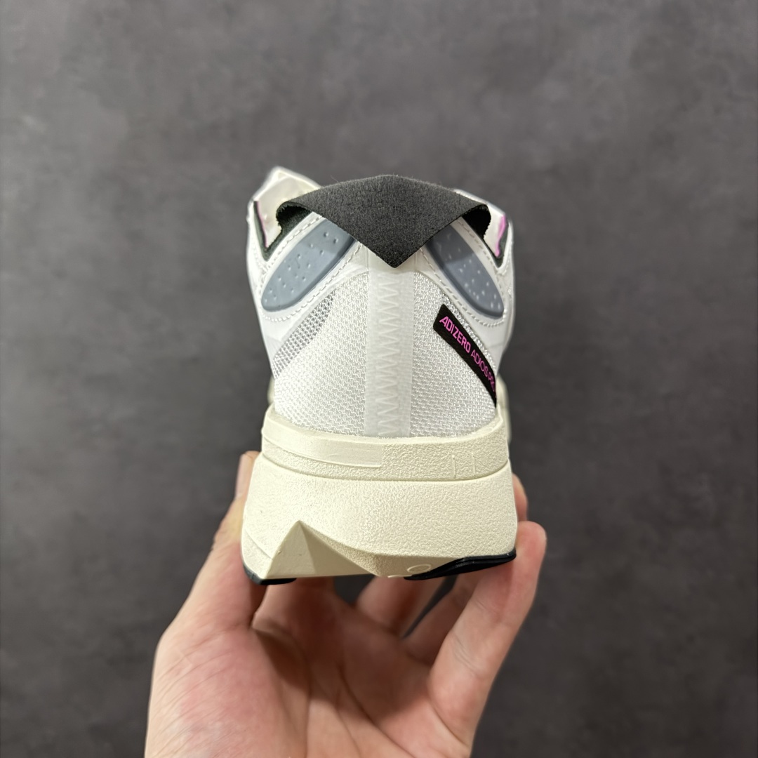 图片[4]-【公司级】AD Adizero Adios Pro 3 马拉松竞速专业跑鞋 针织网面非常轻薄 纤维间的缝隙很大 可以保证跑步时的透气、排汗效果 鞋舌直接与两侧的内衬和鞋底连接在一起 在跑步过程中不会被鞋舌的左右移动所困扰 在标准鞋带孔的基础上再拓宽一组鞋带孔 适合不同脚型的需求 突破性 EnergyRods 技术，有助于跑者实现更好的成绩 中底独特的LIGHTSTRIKE PRO泡棉材质 微弹感觉在跑步过程中给予了良好的支撑体验 对于顶级精英和高水平进阶跑者来说 ADIOS PRO是一双值得信赖的竞速比赛用鞋 货号：GV7067 尺码：36-40-选品中心