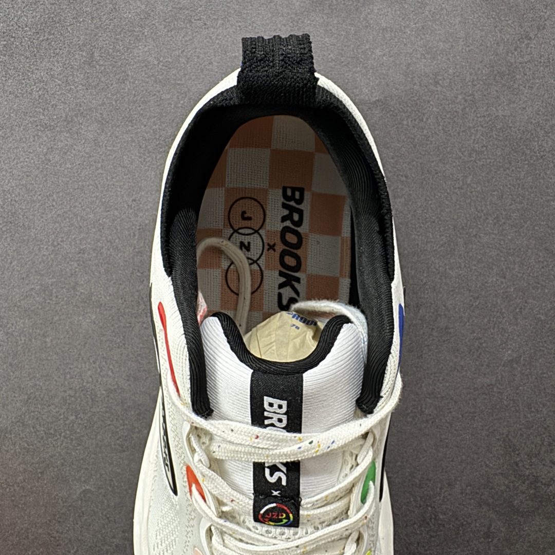 图片[7]-【公司级】Brooks 布鲁克斯 Glycerin 22 超弹轻盈跑步鞋 实拍首发 低帮透气缓震支撑休闲运动慢跑鞋 采用改进工程空气网眼组合热熔工艺 鞋面材质搭载DNA LOFT V2密度泡棉缓震系统 中底外置防滑耐磨橡胶底片 尺码：36 37 38 39 40 40.5 41 42 42.5 43 44 45 编码：FSB250260-选品中心