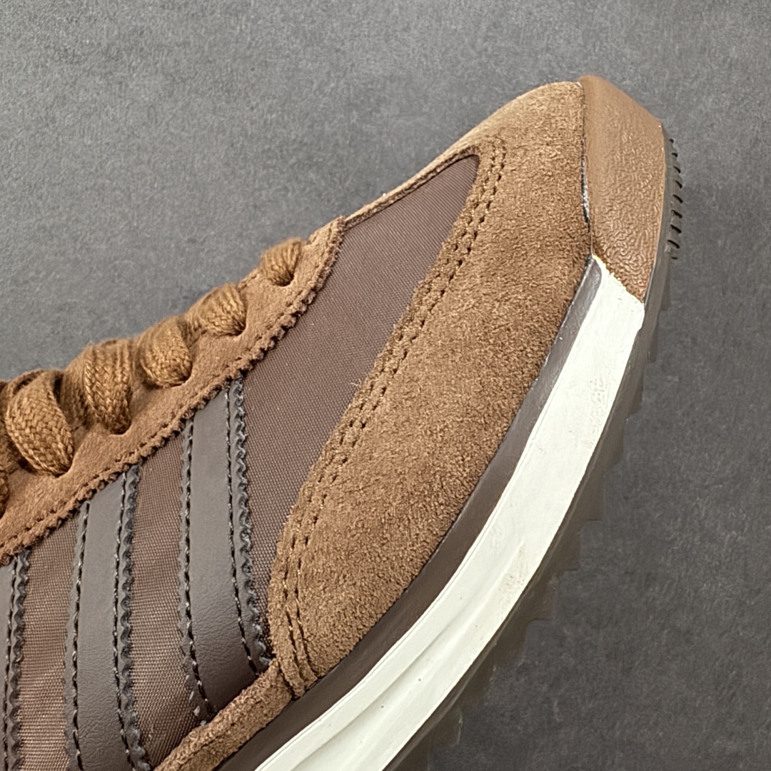 图片[5]-【正确版】adidas originals SL 72RS 超轻便透气复古慢跑鞋 鞋头的设计饱满圆润 鞋面是翻毛皮和尼龙材质结合 上脚舒适柔软 橡胶大底非常耐磨防滑 包裹性很好 整体纤长 货号： SL 72 RS 尺码： 36-45-选品中心