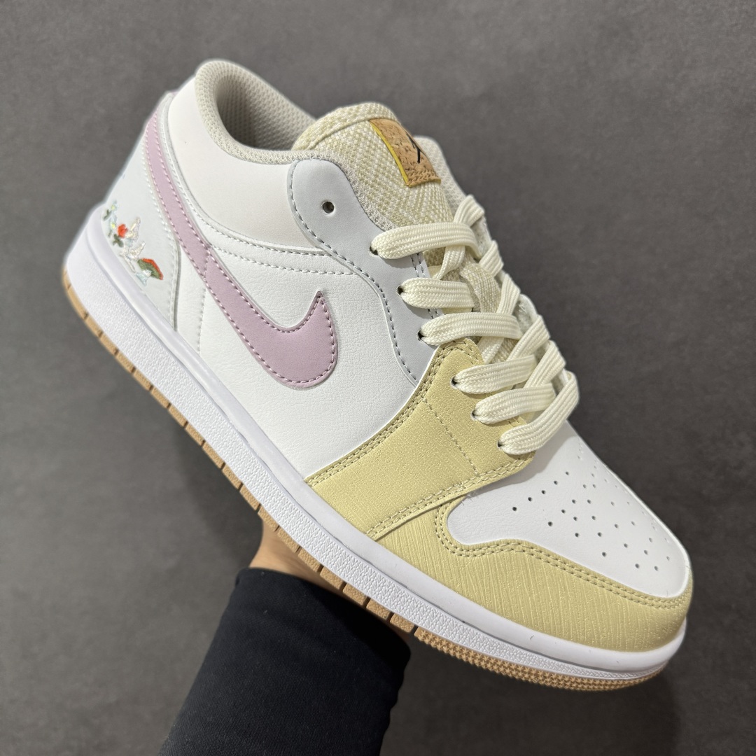 图片[3]-【K版】Air Jordan AJ1 Low 低帮 白黄粉 IB8861-151 全新流水线出品 市场第二梯队最强版 全部原鞋开发 原楦原纸板开发 全鞋电脑针车 原厂内置全掌气垫 原盒内在原标 唯一Zp原版鞋带绑法 免检产品 全新2022版型 全头层皮料 完美零毛边处理 原厂配置全掌气垫 价格定位良心 新配色陆续出货 尺码：36 36.5 37.5 38 38.5 39 40 40.5 41 42 42.5 43 44 44.5 45 46-选品中心