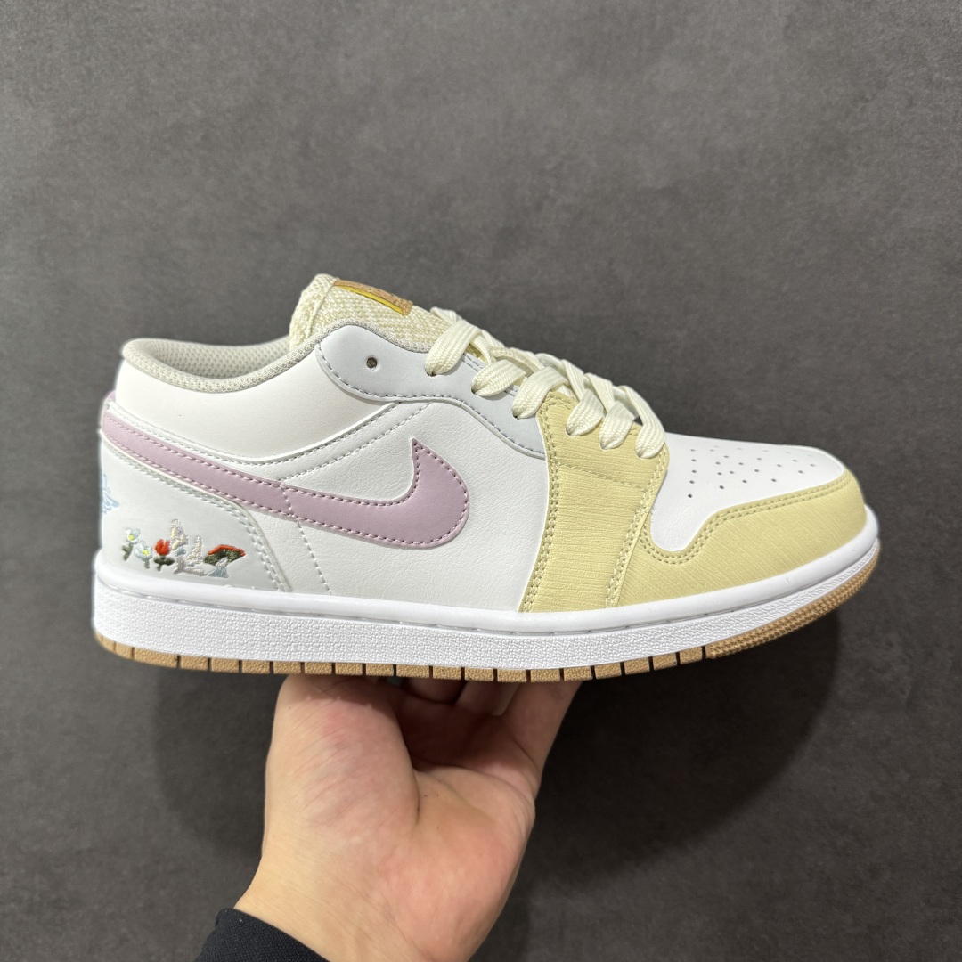 【K版】Air Jordan AJ1 Low 低帮 白黄粉 IB8861-151 全新流水线出品 市场第二梯队最强版 全部原鞋开发 原楦原纸板开发 全鞋电脑针车 原厂内置全掌气垫 原盒内在原标 唯一Zp原版鞋带绑法 免检产品 全新2022版型 全头层皮料 完美零毛边处理 原厂配置全掌气垫 价格定位良心 新配色陆续出货 尺码:36 36.5 37.5 38 38.5 39 40 40.5 41 42 42.5 43 44 44.5 45 46-选品中心