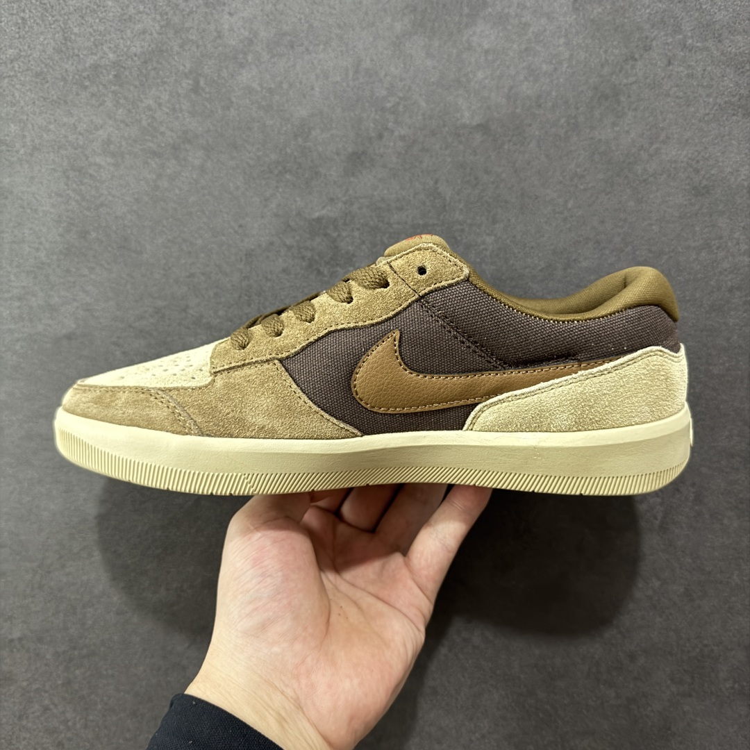 图片[2]-【纯原版】Nike SB Force 58 糖炒板栗棕色 此款为您提供杯底的耐用性和硫化鞋的灵活性。由帆布和绒面革制成，饰有穿孔，整体外观注入了传统篮球DNA。 货号：DV5477-201 尺码：35.5 36 36.5 37.5 38 38.5 39 40 40.5 41 42 42.5 43 44 44.5 45 编码：HXSA210220-选品中心