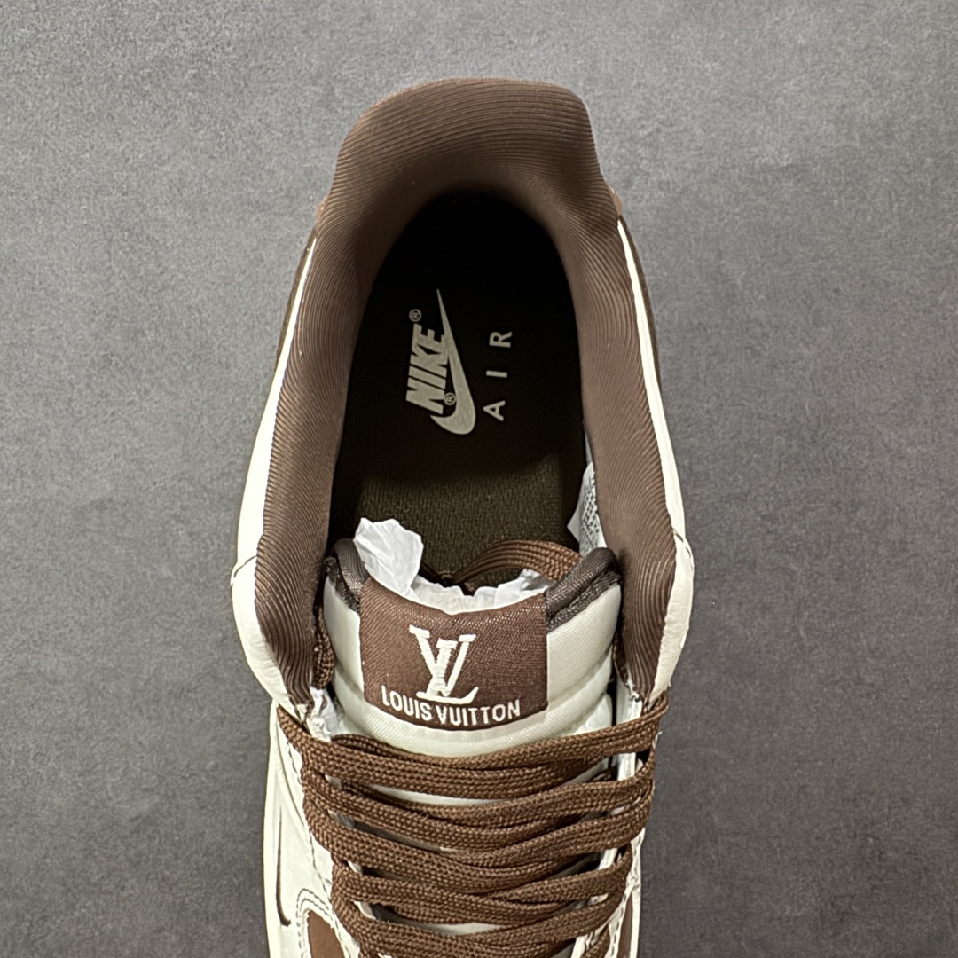 图片[7]-【定制版】Louis Vuitton x Nk Air Force 1’07 定制配色 Lv联名 空军一号低帮经典低帮休闲百搭板鞋 KK1988-087 定制鞋盒 大厂流水作业生产 超高清洁度 皮料切割干净无任何毛边 细节完美   尺码：36 36.5 37.5 38 38.5 39 40 40.5 41 42 42.5 43 44 44.5 45 编码：HXSA310320-选品中心