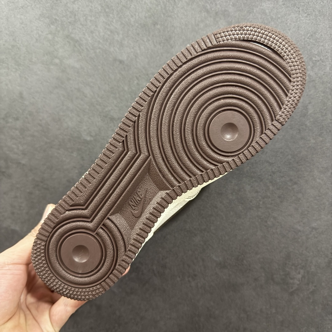 图片[9]-【定制版】Louis Vuitton x Nk Air Force 1’07 定制配色 Lv联名 空军一号低帮经典低帮休闲百搭板鞋 KK1988-087 定制鞋盒 大厂流水作业生产 超高清洁度 皮料切割干净无任何毛边 细节完美   尺码：36 36.5 37.5 38 38.5 39 40 40.5 41 42 42.5 43 44 44.5 45 编码：HXSA310320-选品中心