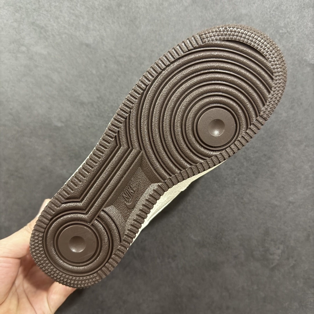 图片[9]-【定制版】Nike Air Force 1 \’07 Low “Labubu拉布布联名”空军一号 低帮 运动鞋 休闲鞋 折边针车 工艺难度大 原楦头原纸板 原装鞋盒 定制五金配件 内置全掌气垫 原厂鞋底 货号：KJ1688-012 尺码：36 36.5 37.5 38 38.5 39 40 40.5 41 42 42.5 43 44 44.5 45 编码：HXSB310320-选品中心