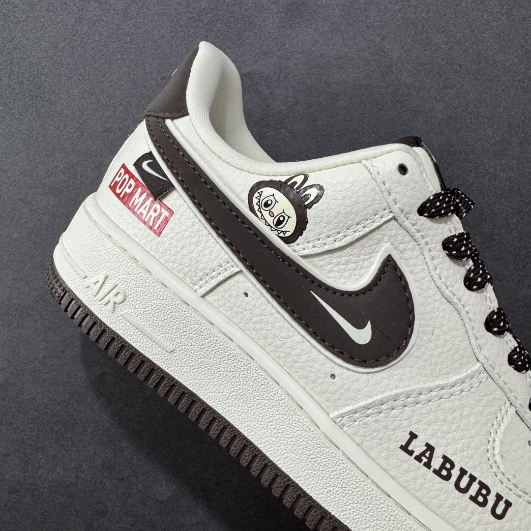 图片[6]-【定制版】Nike Air Force 1 \’07 Low “Labubu拉布布联名”空军一号 低帮 运动鞋 休闲鞋 折边针车 工艺难度大 原楦头原纸板 原装鞋盒 定制五金配件 内置全掌气垫 原厂鞋底 货号：KJ1688-012 尺码：36 36.5 37.5 38 38.5 39 40 40.5 41 42 42.5 43 44 44.5 45 编码：HXSB310320-选品中心