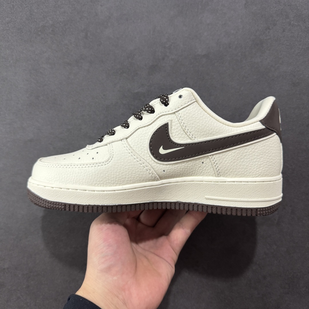 图片[2]-【定制版】Nike Air Force 1 \’07 Low “Labubu拉布布联名”空军一号 低帮 运动鞋 休闲鞋 折边针车 工艺难度大 原楦头原纸板 原装鞋盒 定制五金配件 内置全掌气垫 原厂鞋底 货号：KJ1688-012 尺码：36 36.5 37.5 38 38.5 39 40 40.5 41 42 42.5 43 44 44.5 45 编码：HXSB310320-选品中心