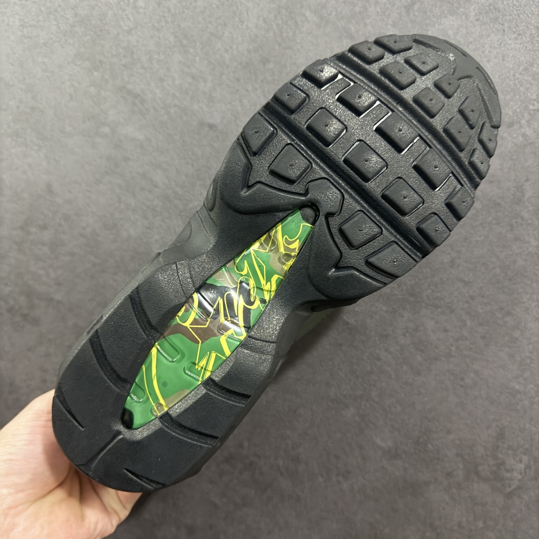 图片[9]-【公司级】Corteiz x NK Air Max 95 联名复古舒适气垫运动鞋 FB2709-300 全部配色 原鞋开发生产 高度还原 一眼ZP既视感 男女鞋真标半码制 原楦原纸版数据开发 环保进口透气牛皮革材质 高弹EVA缓震中底组合开窗式Air气垫装置 外置防滑耐磨橡胶外底❗ 尺码：36 37.5 38 38.5 39 40 40.5 41 42 42.5 43 44 44.5 45 46 47.5-选品中心