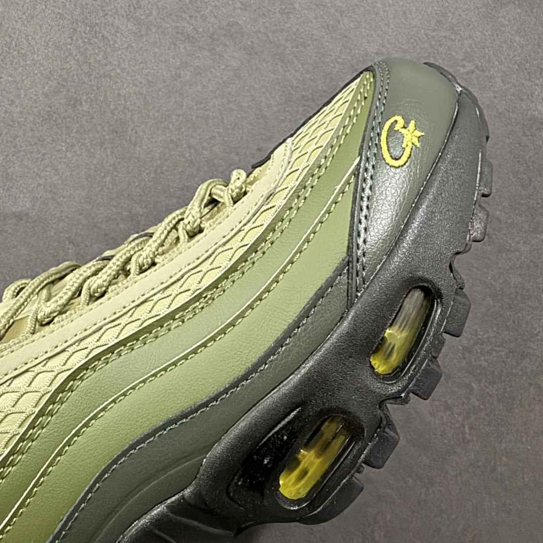 图片[5]-【公司级】Corteiz x NK Air Max 95 联名复古舒适气垫运动鞋 FB2709-300 全部配色 原鞋开发生产 高度还原 一眼ZP既视感 男女鞋真标半码制 原楦原纸版数据开发 环保进口透气牛皮革材质 高弹EVA缓震中底组合开窗式Air气垫装置 外置防滑耐磨橡胶外底❗ 尺码：36 37.5 38 38.5 39 40 40.5 41 42 42.5 43 44 44.5 45 46 47.5-选品中心